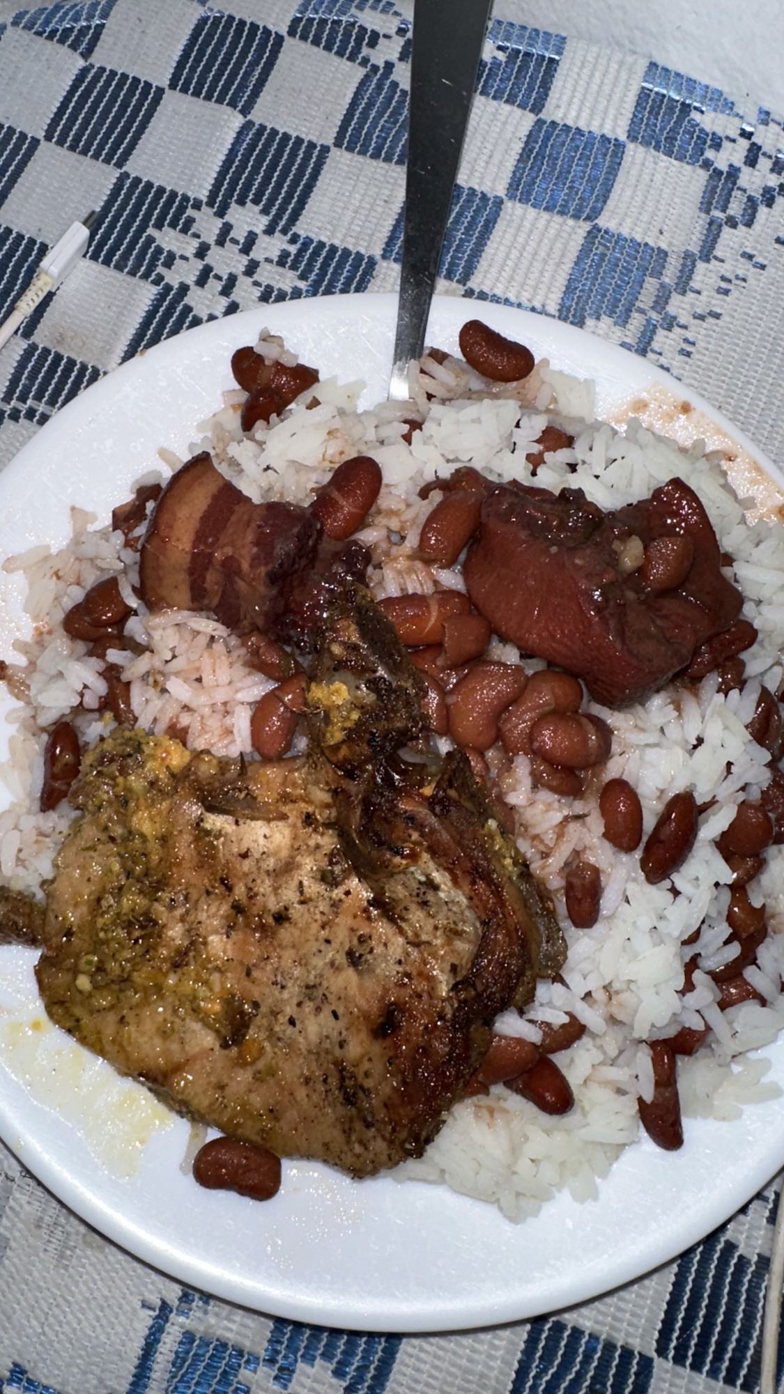 Riz haricots porc