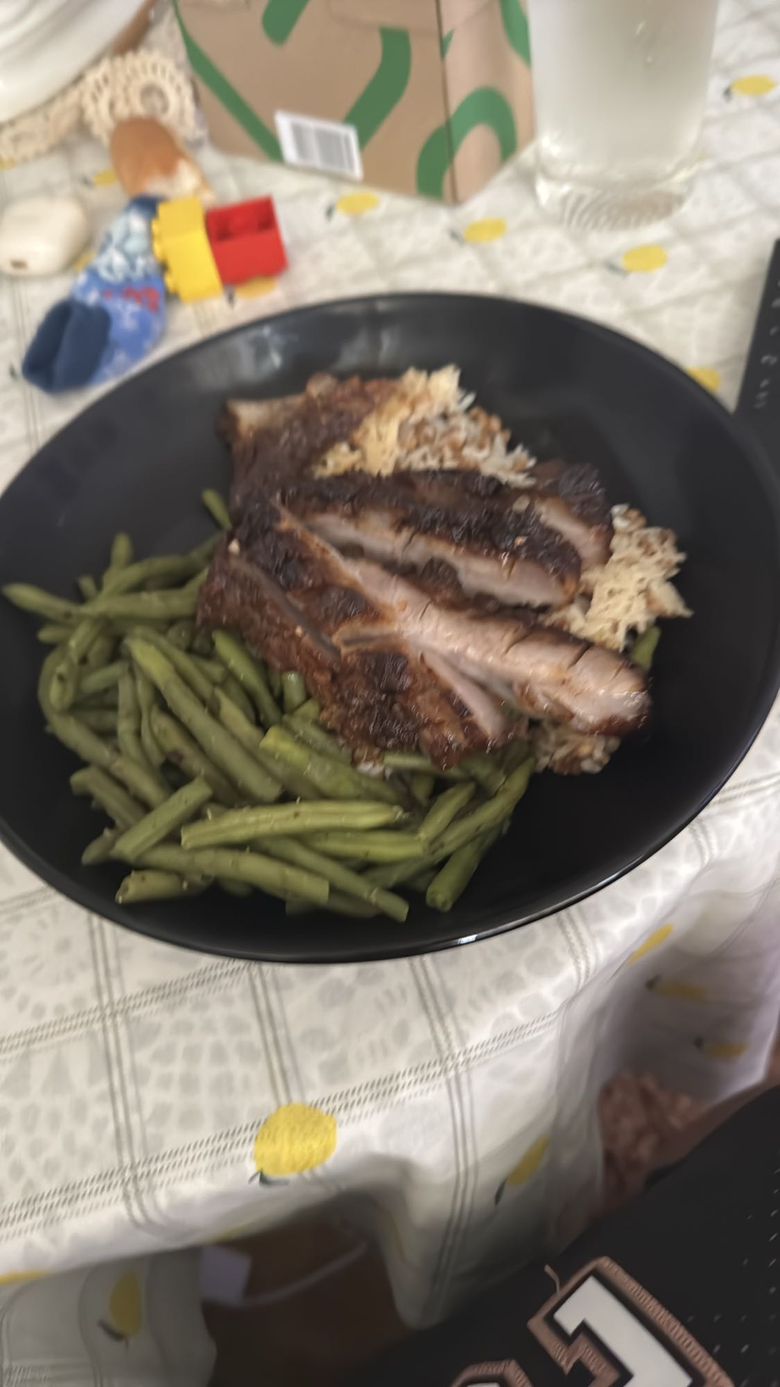Fläsk med ris och bönor