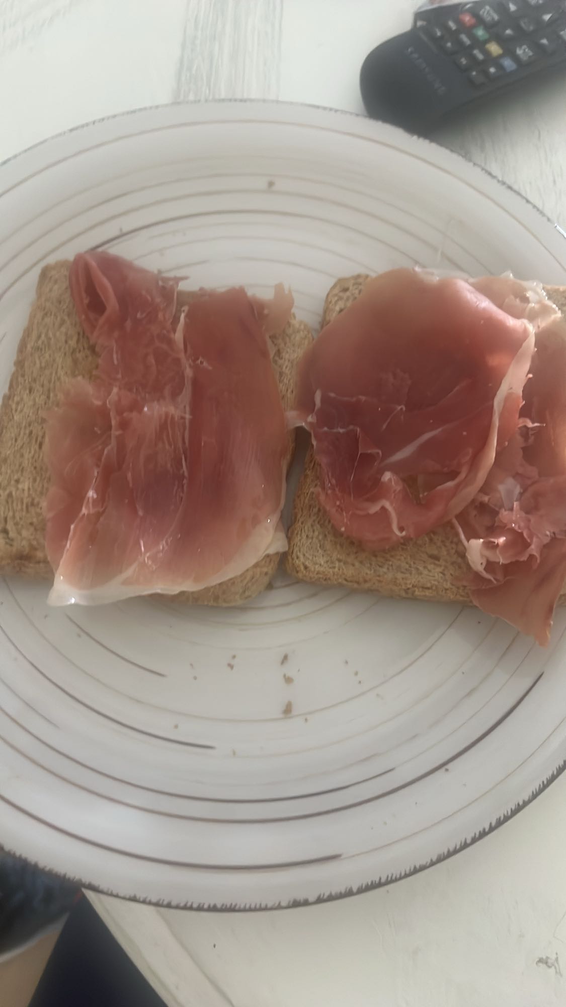 tostadas con jamón