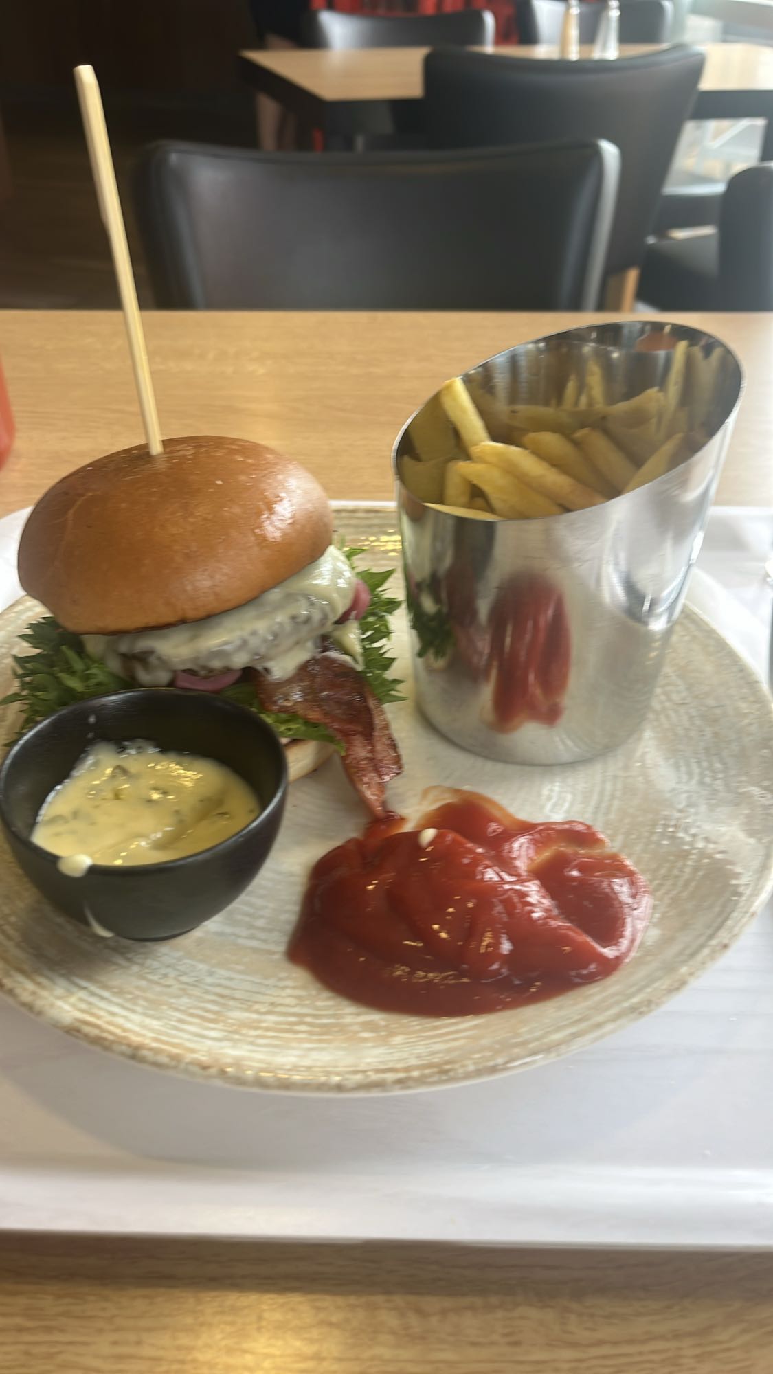 Burgare med pommes
