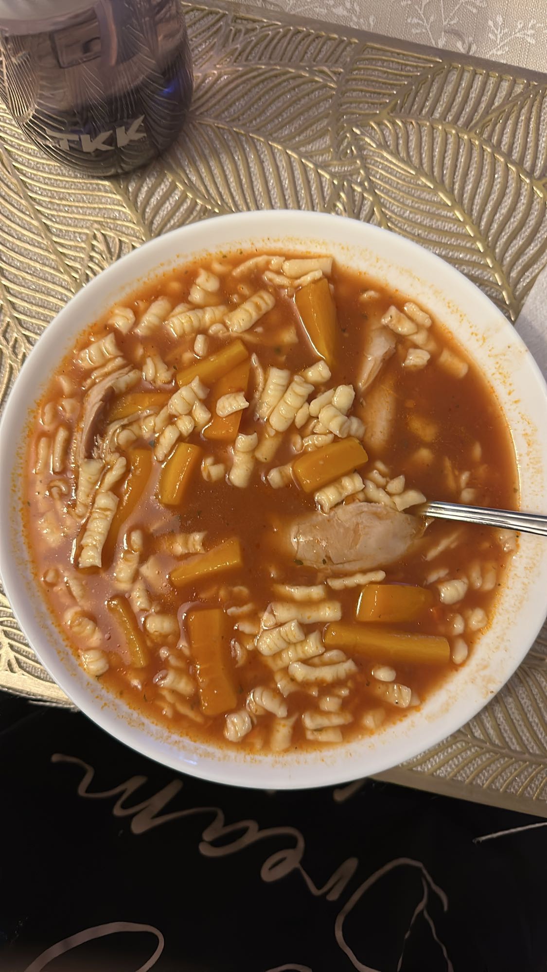 Zupa pomidorowa z makaronem