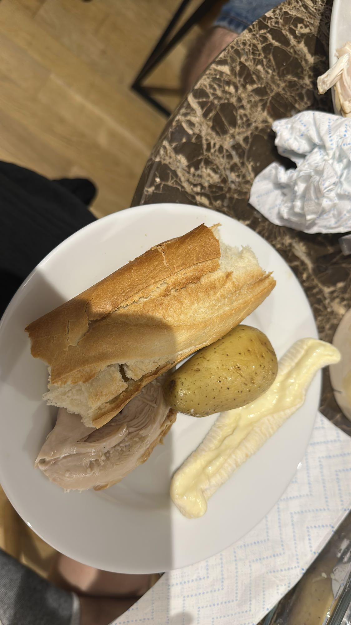 Chicken Bread Plate