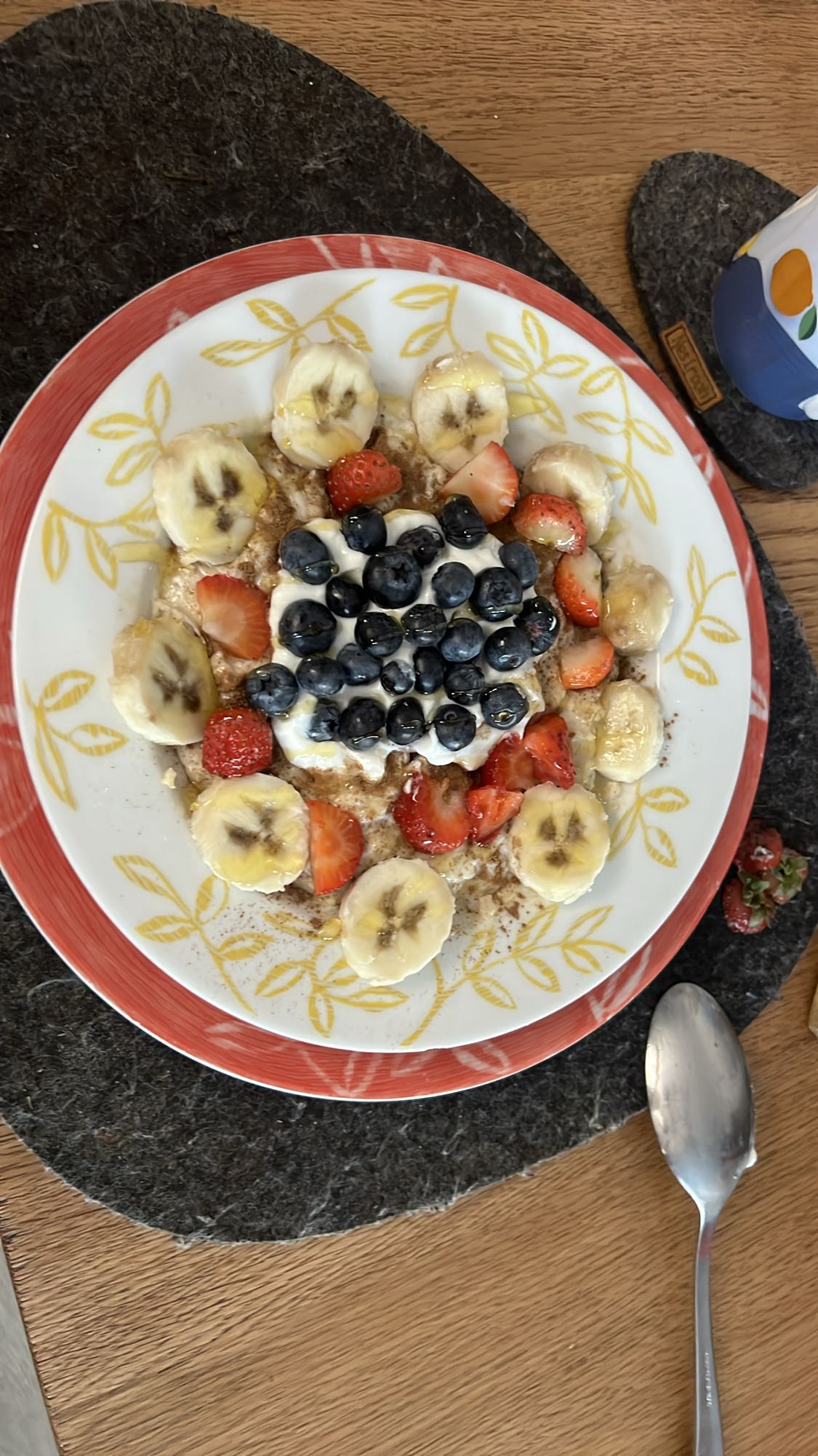 Porridge con frutta