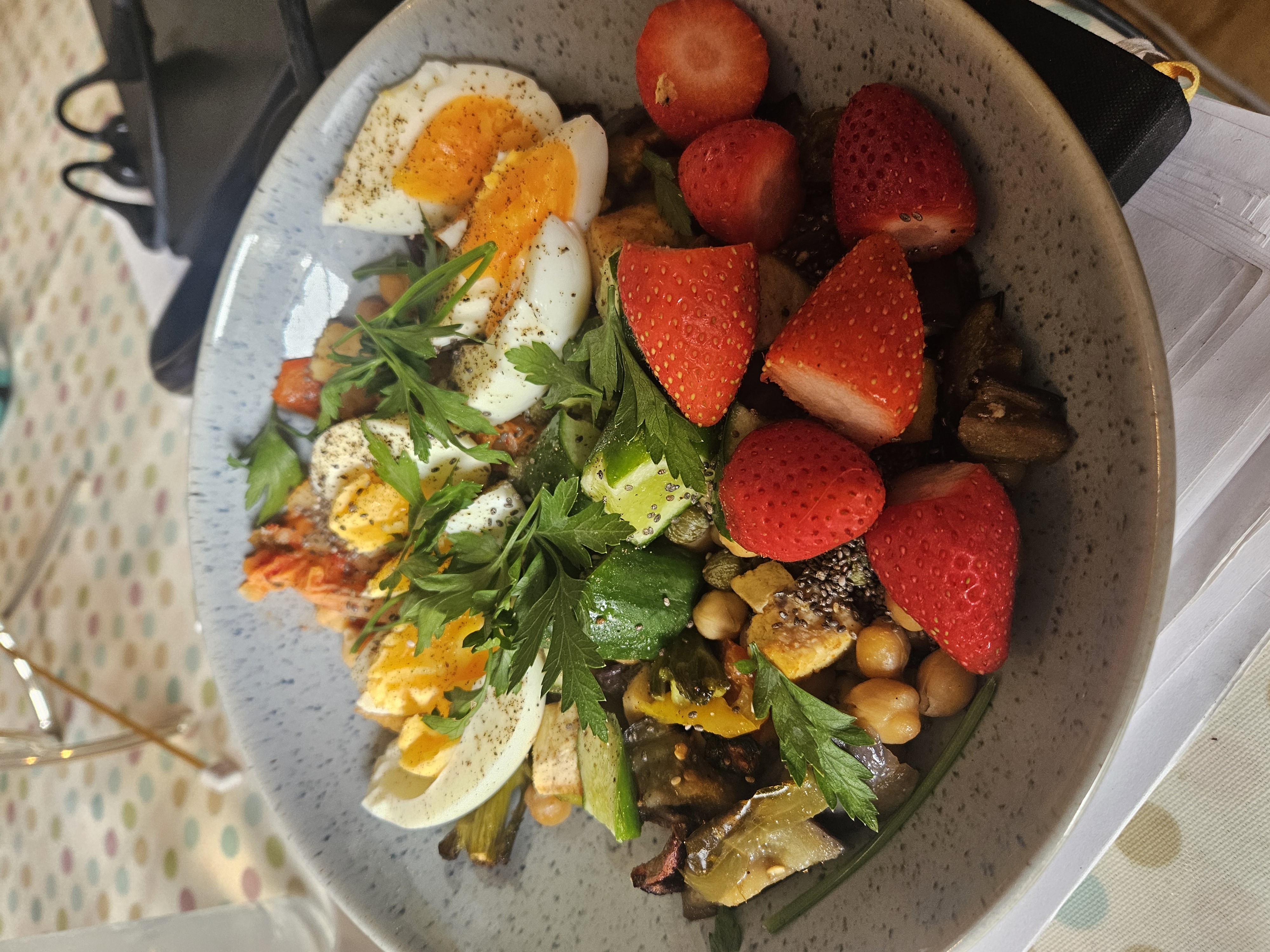 Egg Veggie Strawberry Bowl