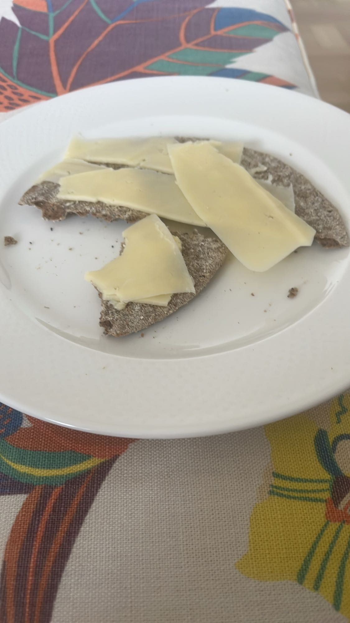 Knäckebröd med ost