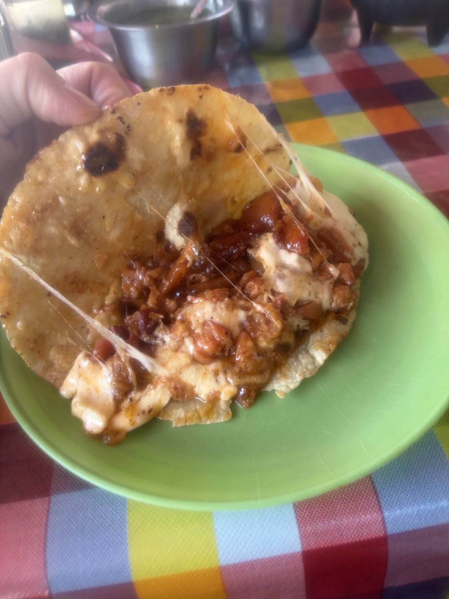quesadilla con chicharrón