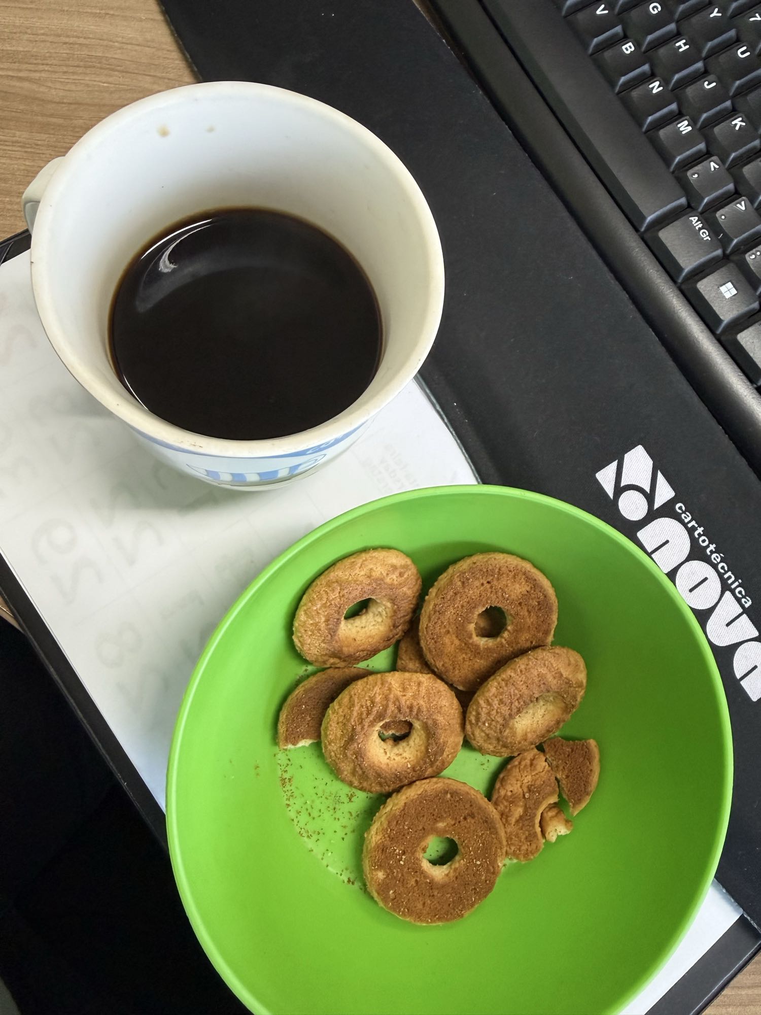Café com rosquinhas