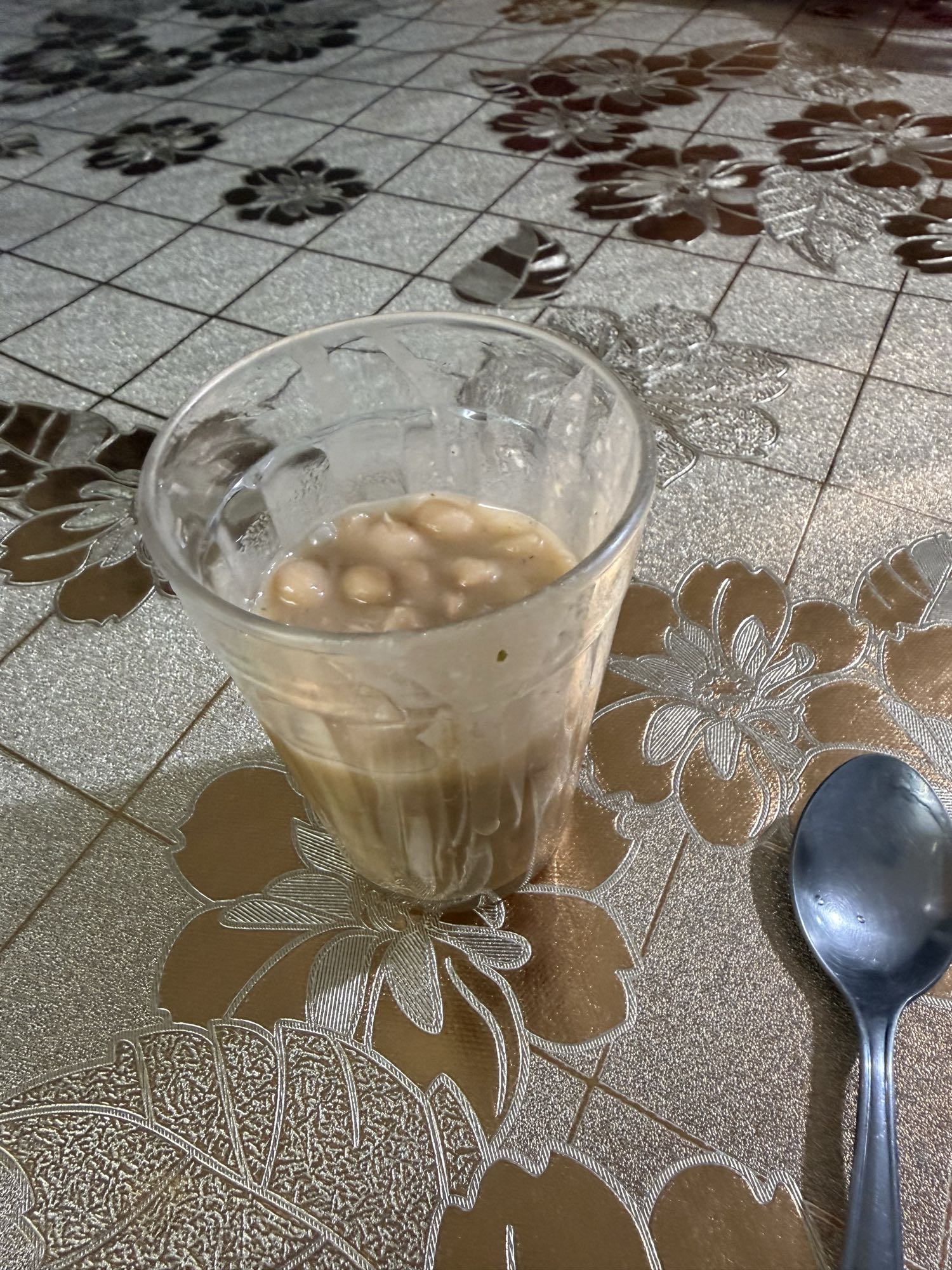 Grão-de-bico em caldo