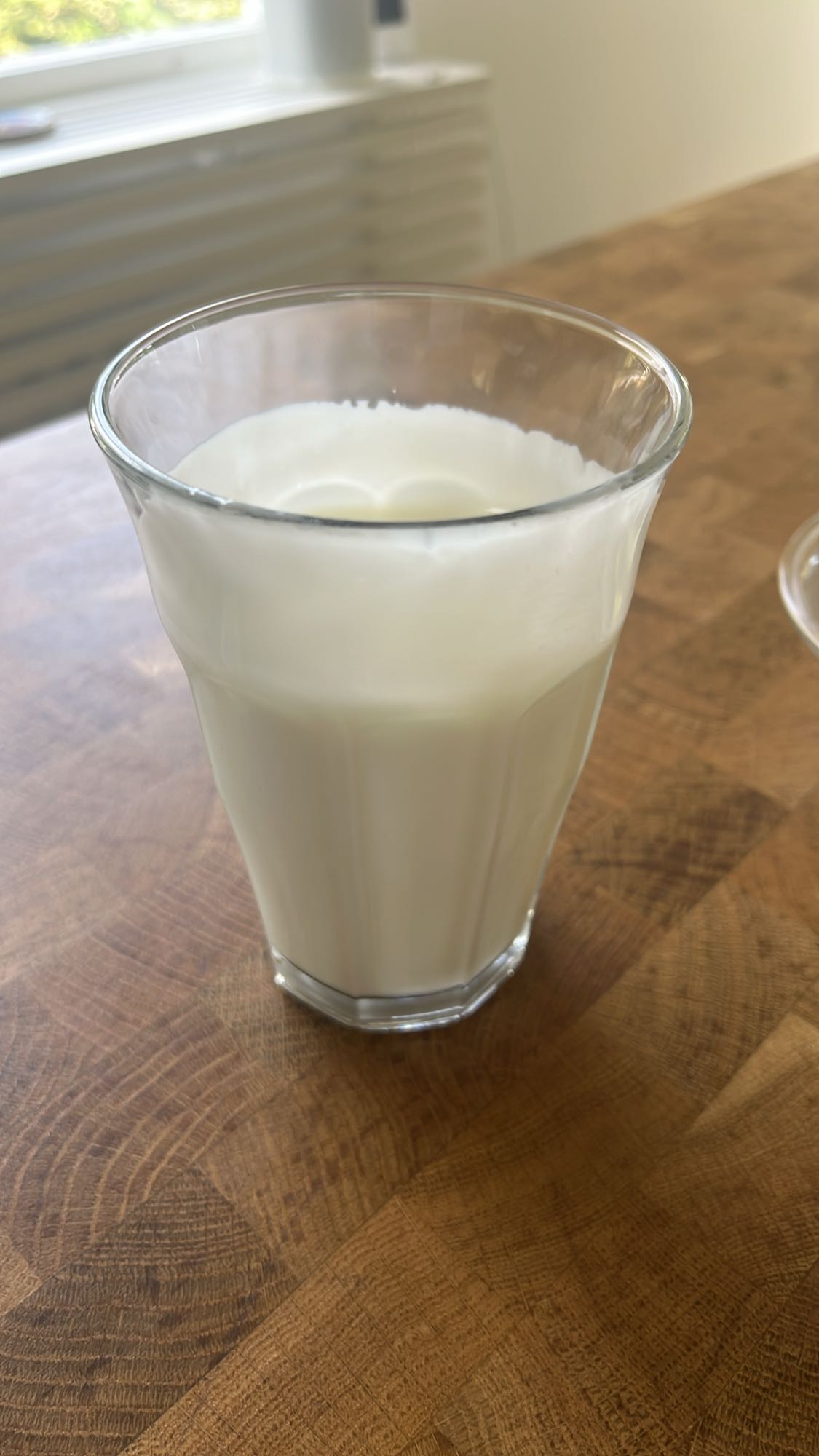 Glas mjölk
