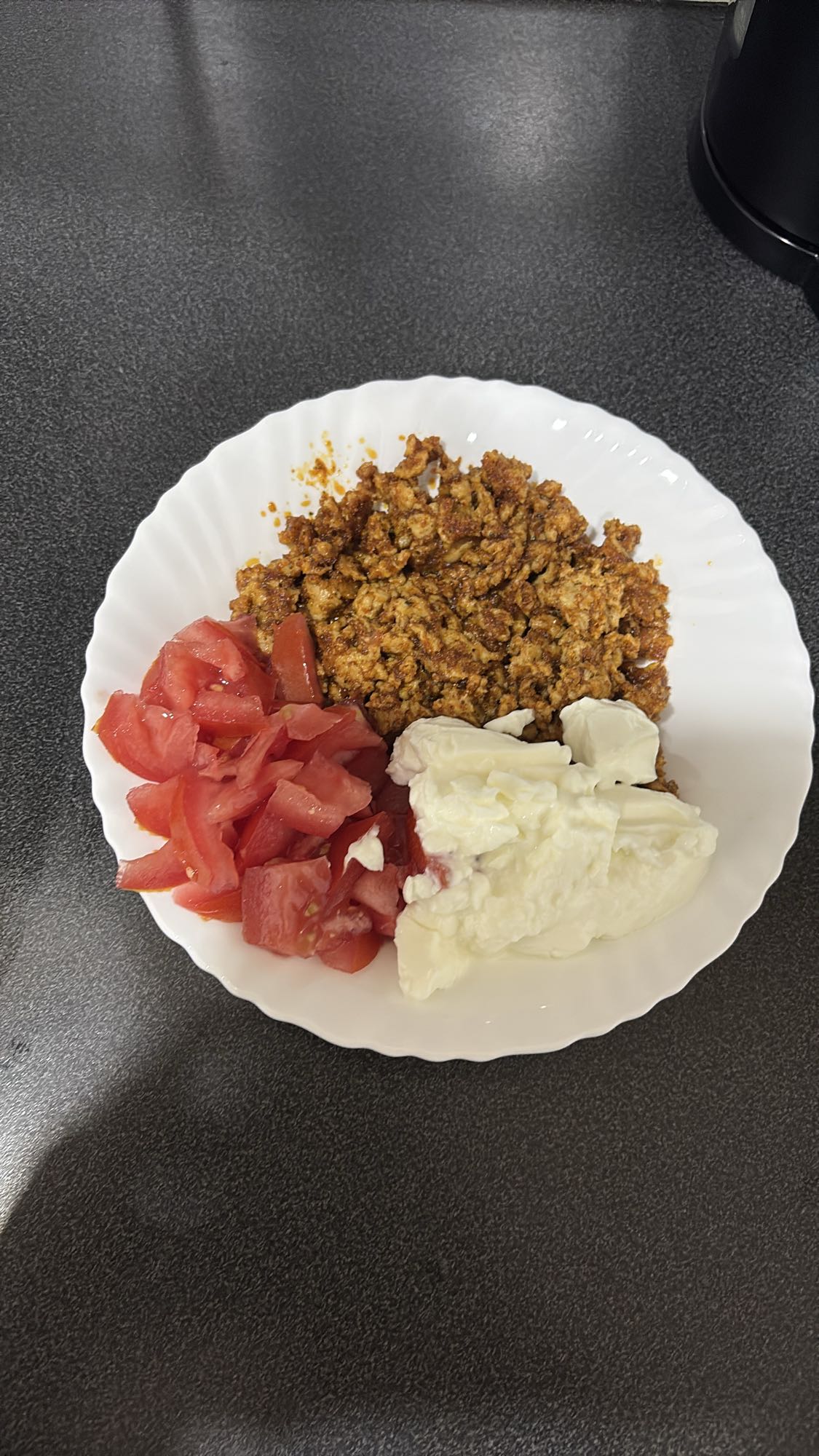 Eggerøre med tomat