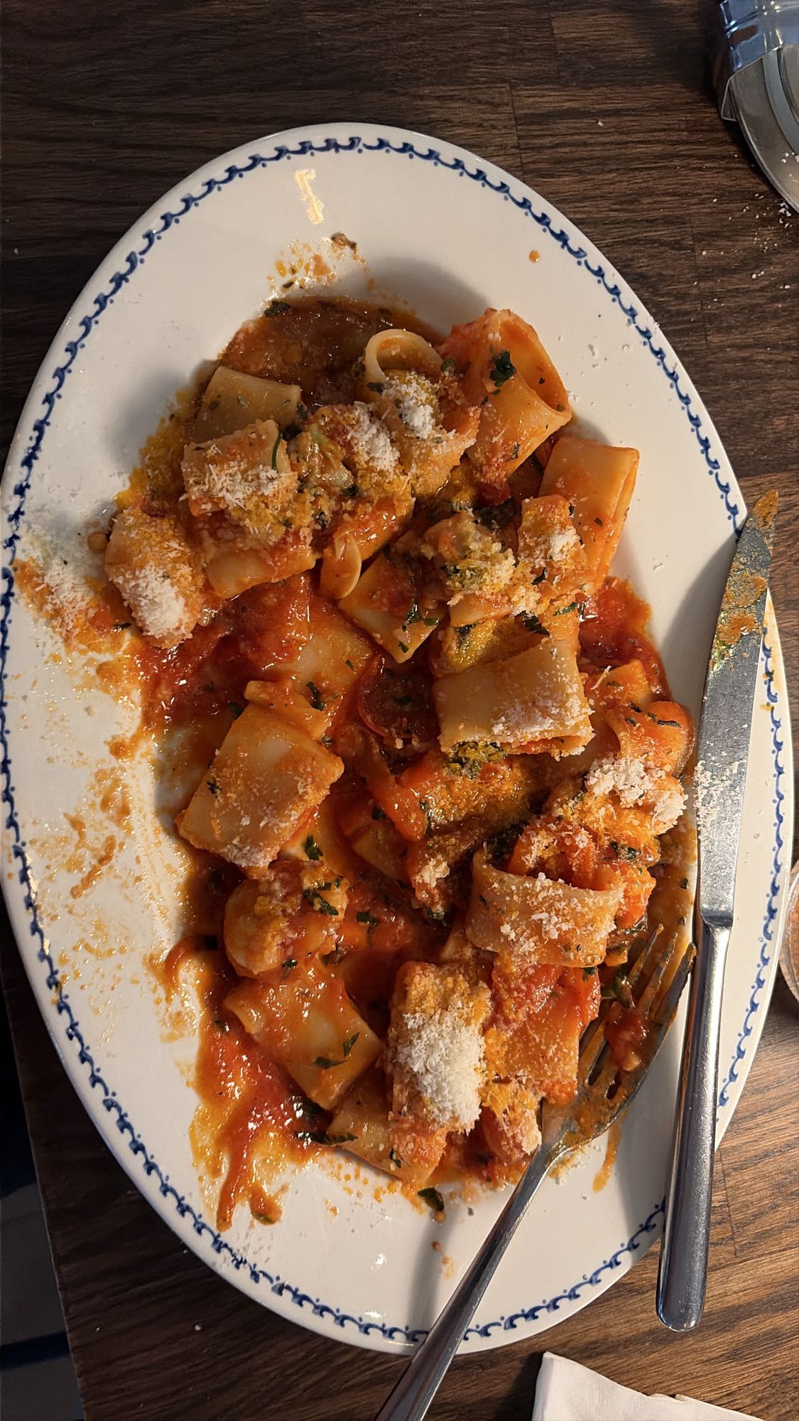 Paccheri med tomatsås