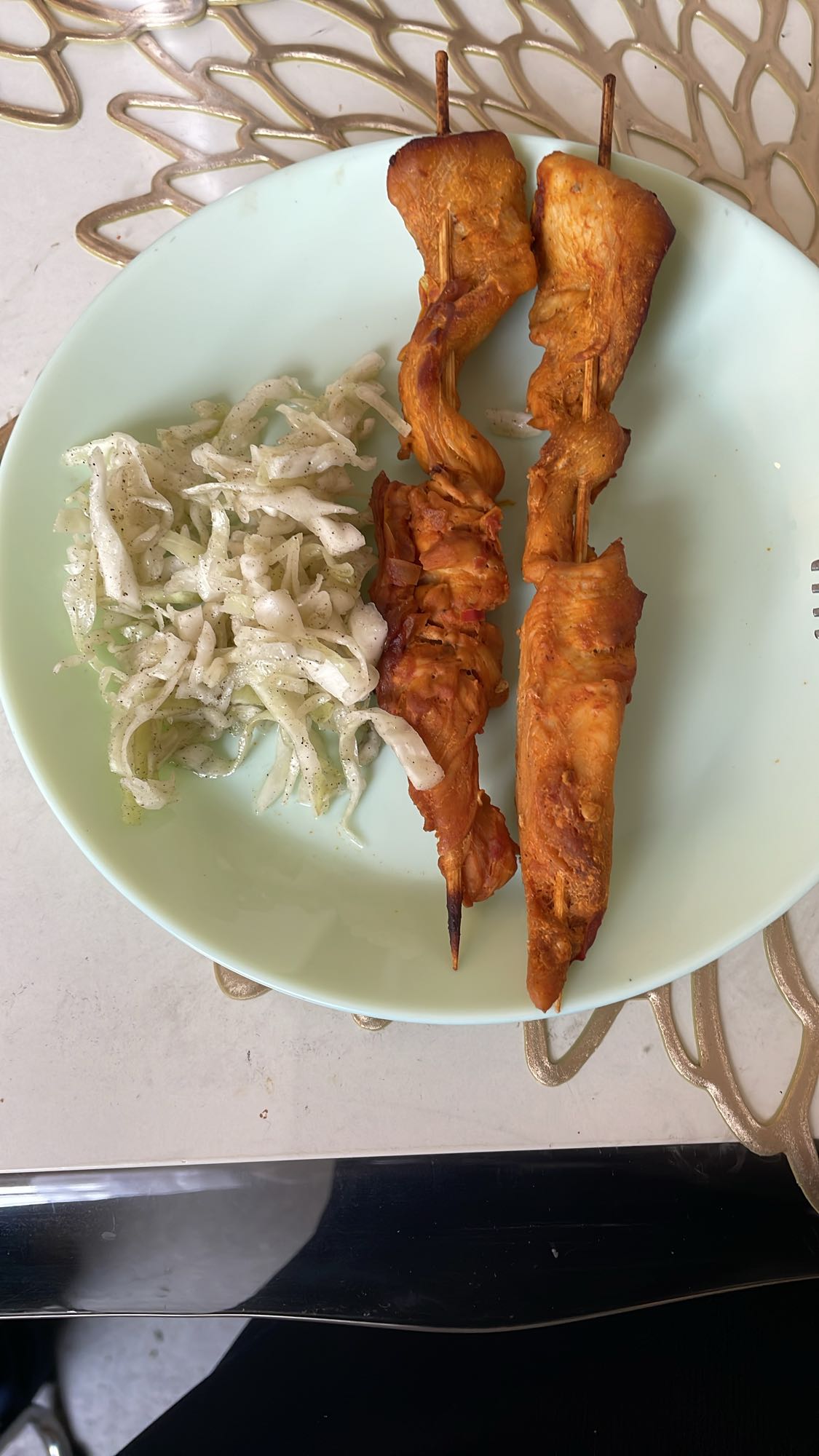 Kycklingspett med kål