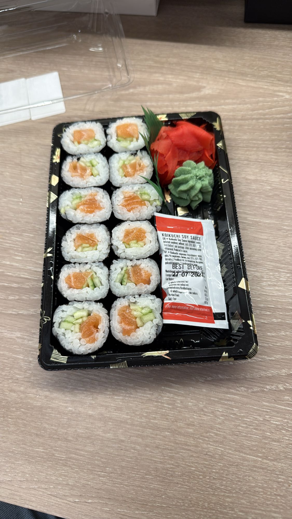 Maki cu somon si castravete