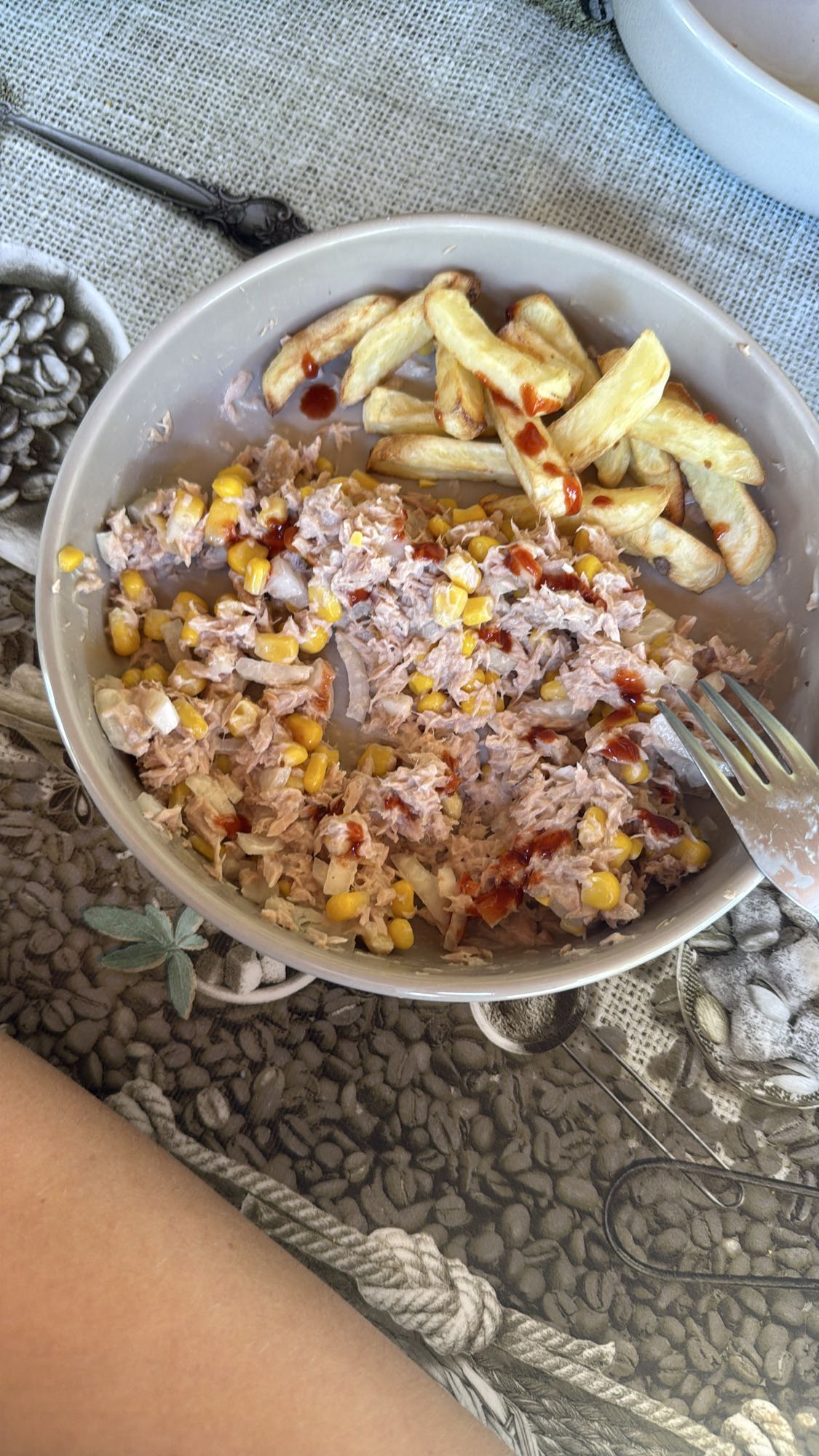 Salata cu ton si cartofi