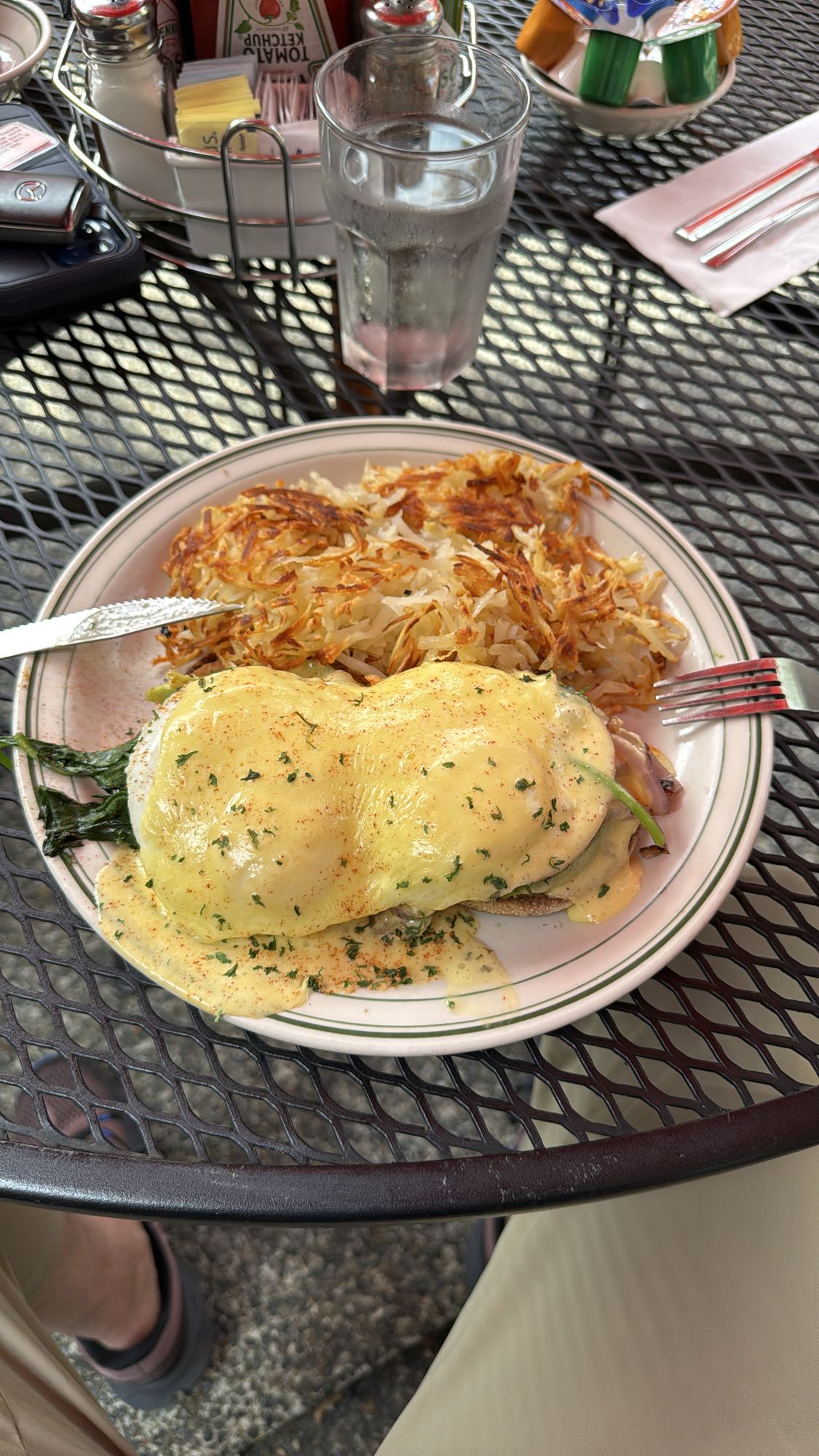 Eggs Benedict Hash