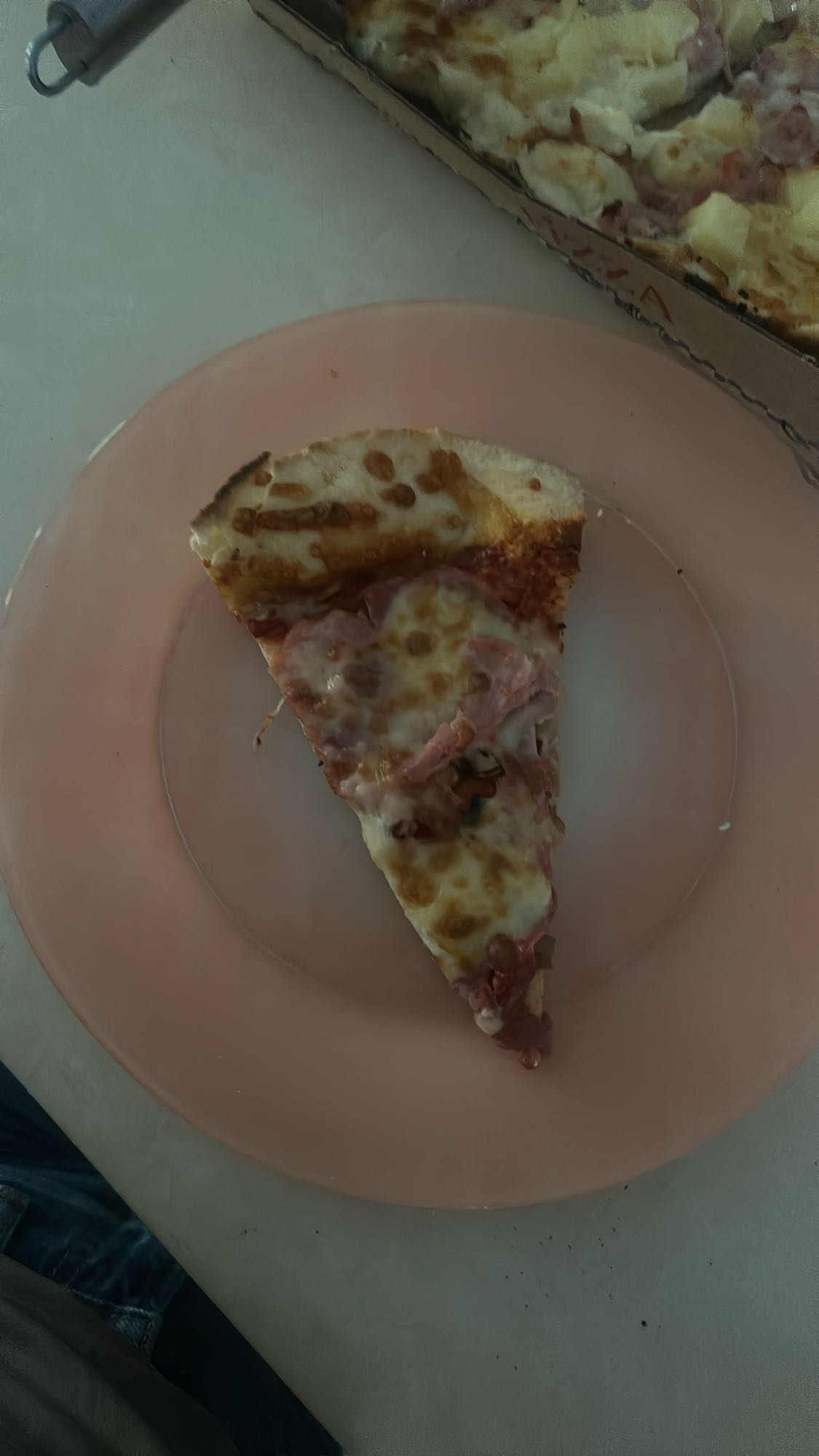 Part de pizza jambon