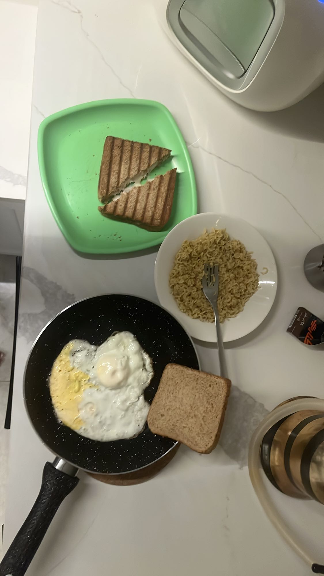 Eggs Toast and Noodles