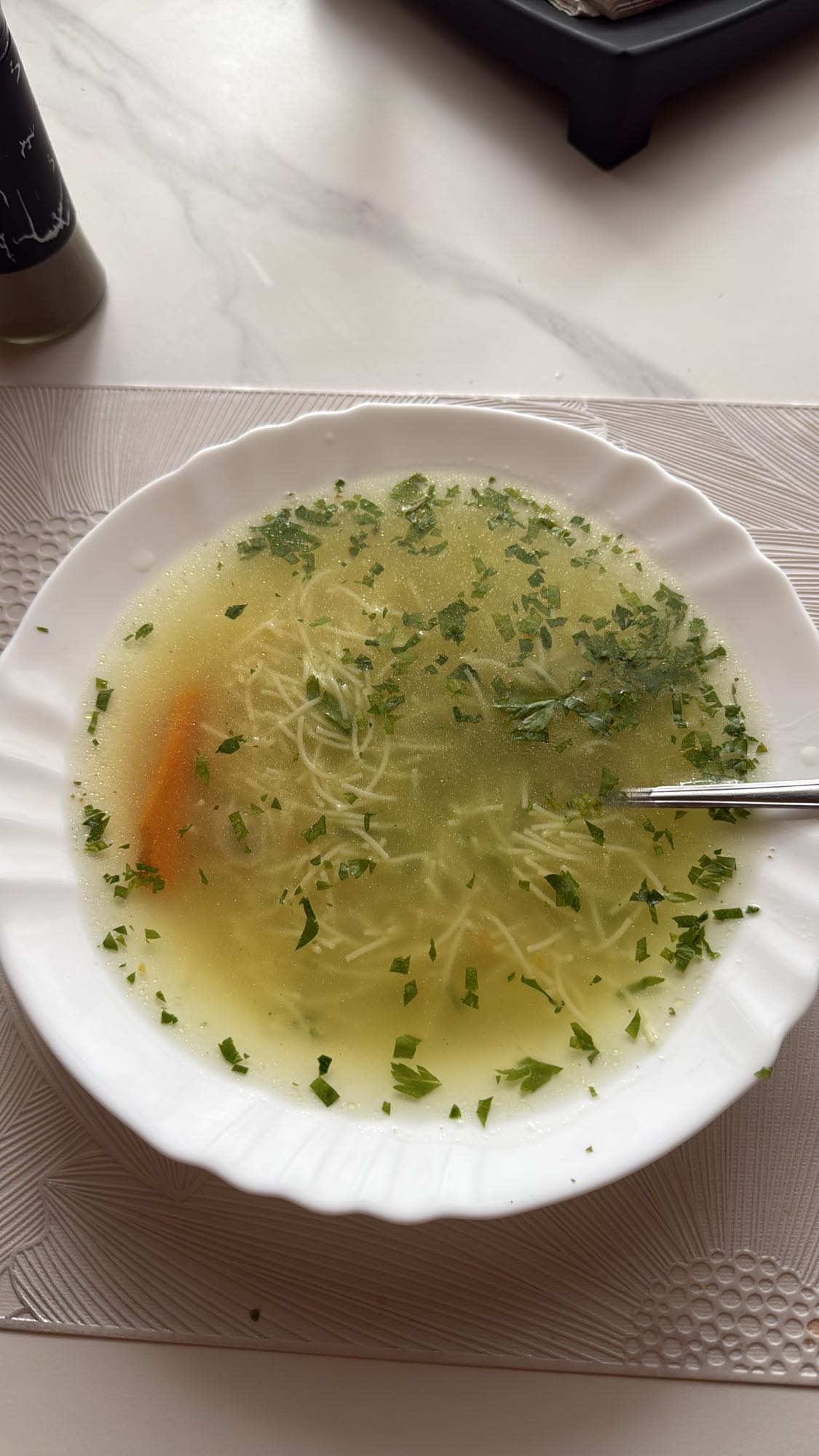 Supă cu tăiței