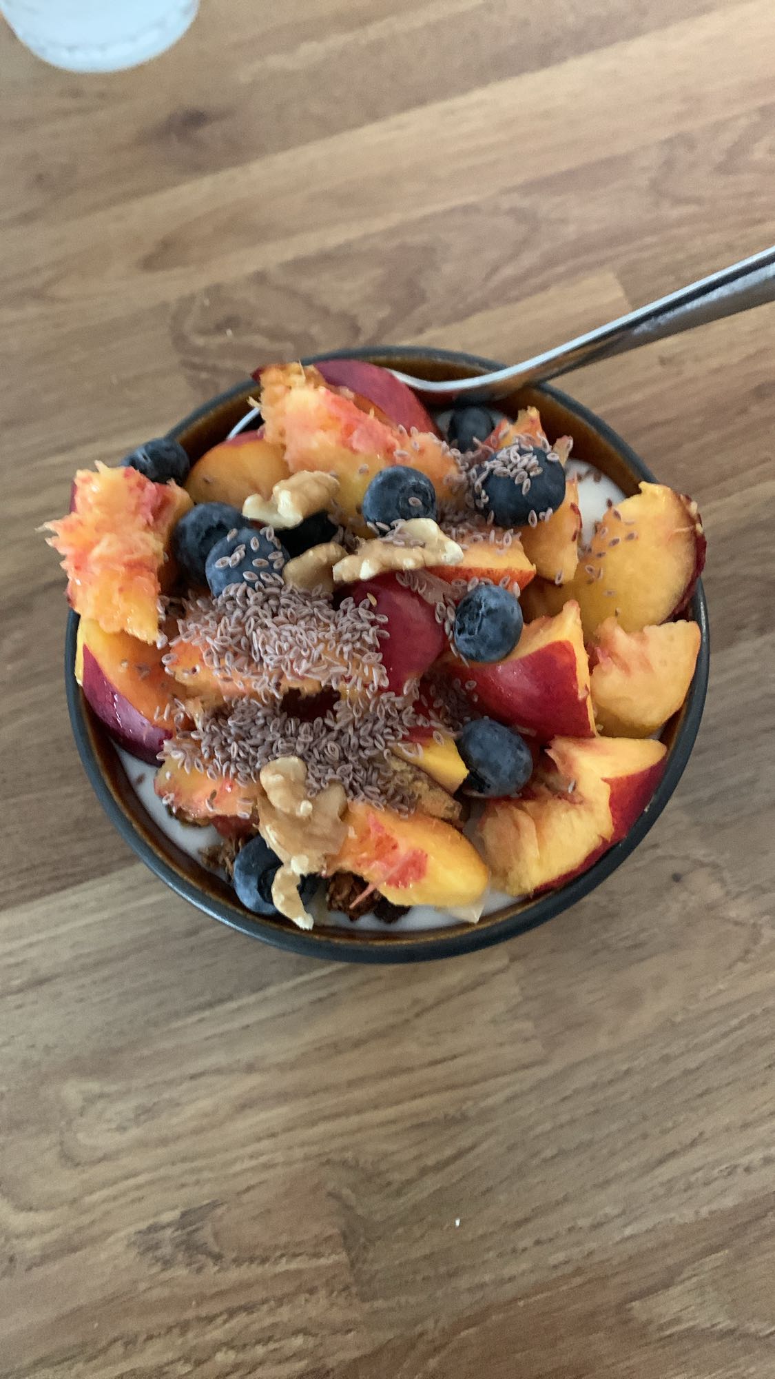 Yoghurtskål med frukt