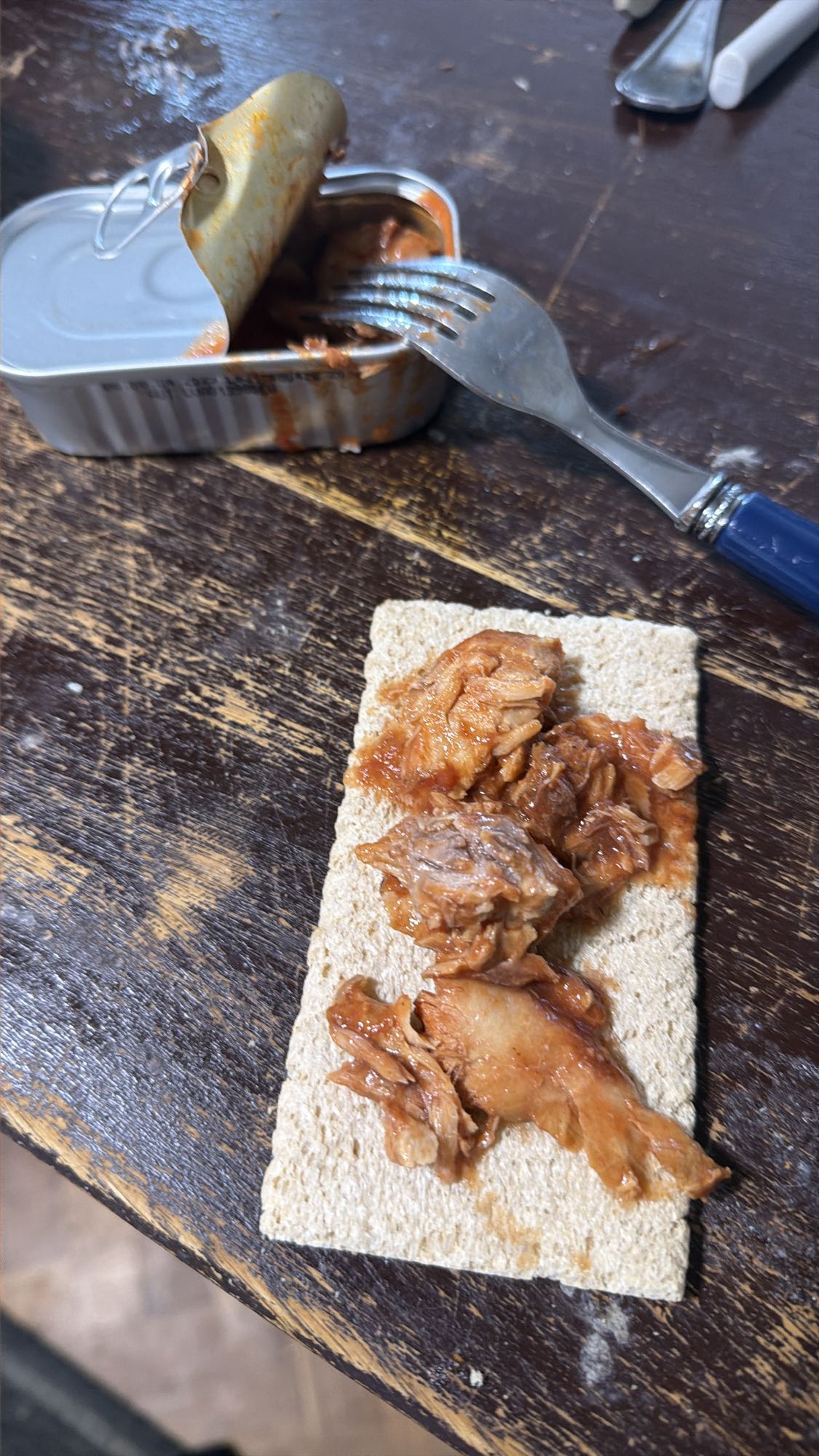 Knäckebröd med fisk