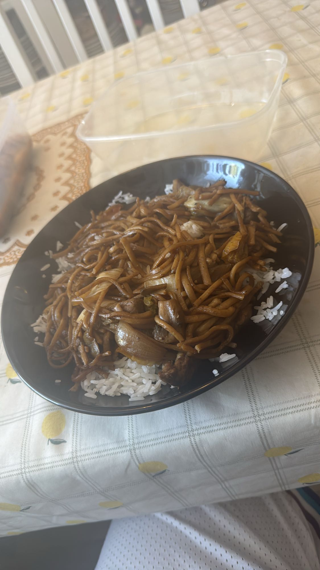 Stekta nudlar med ris
