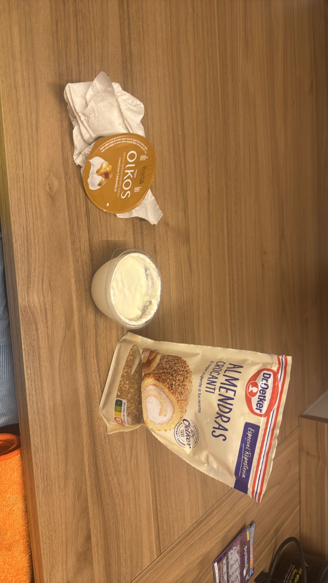 yogur con almendras