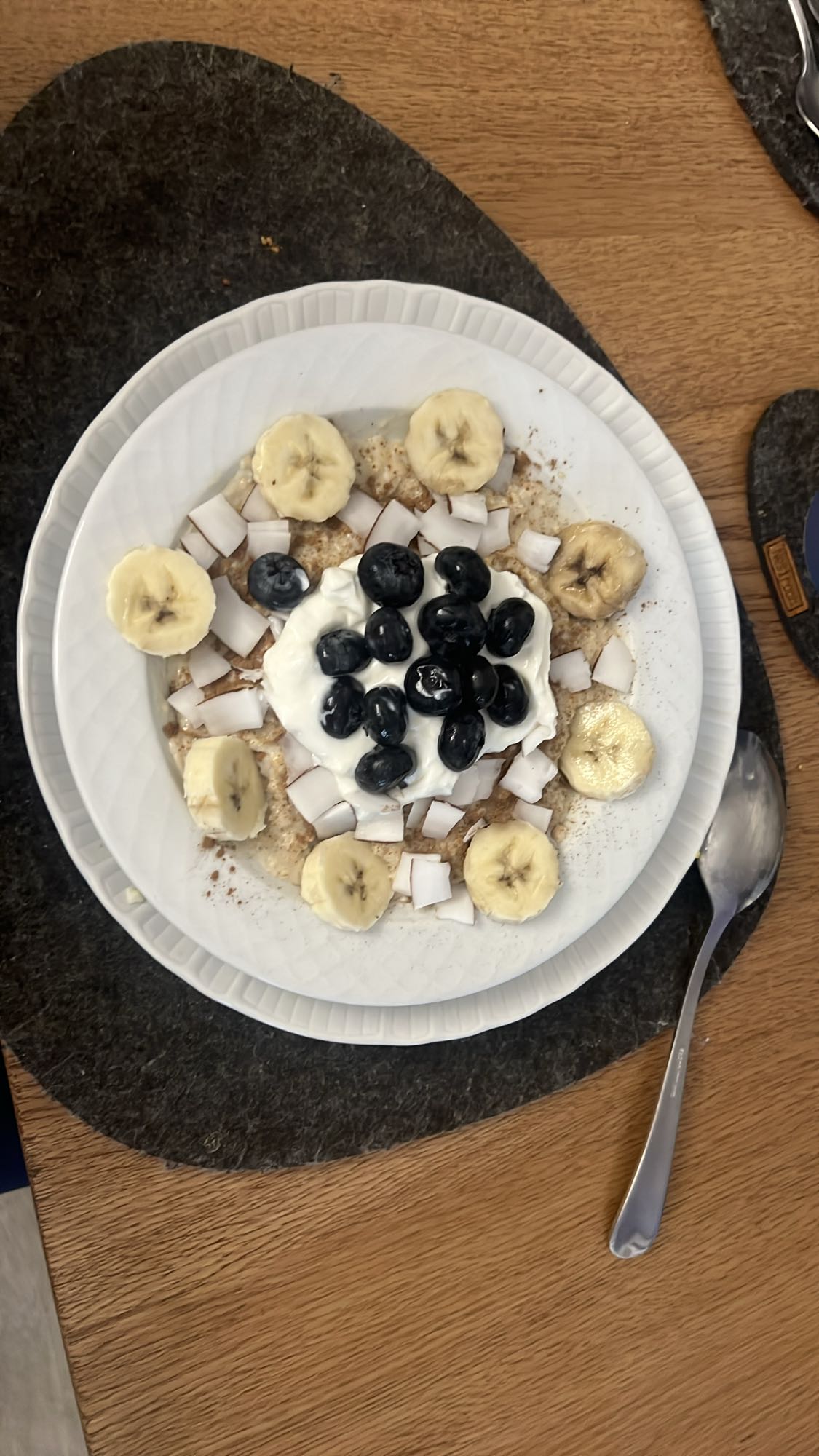 Porridge con frutta