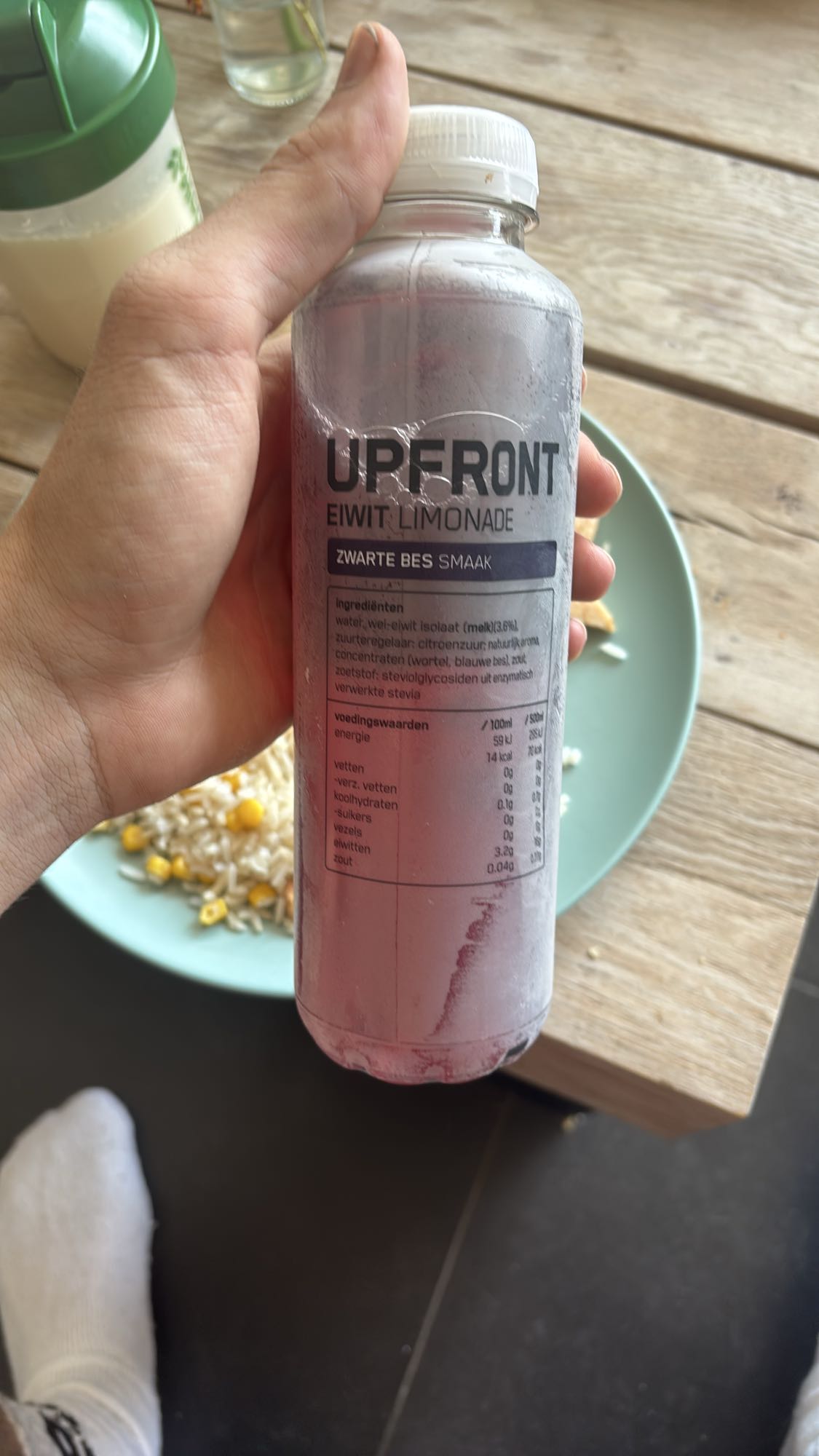 Eiwit limonade zwarte bes