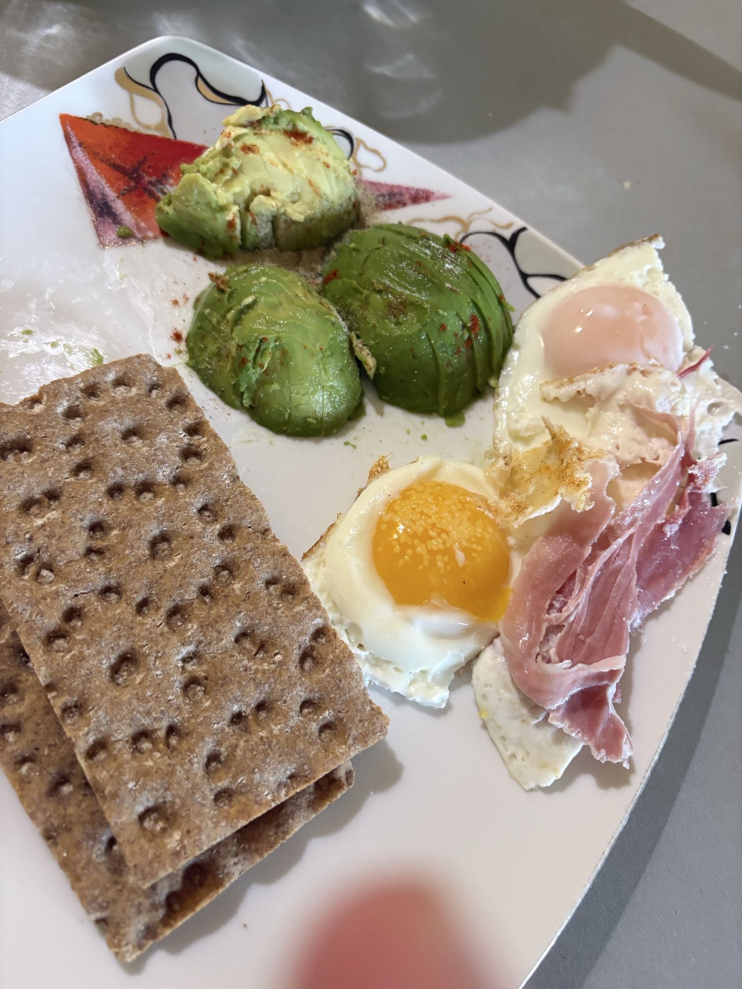 Avocado Eggs Crispbread
