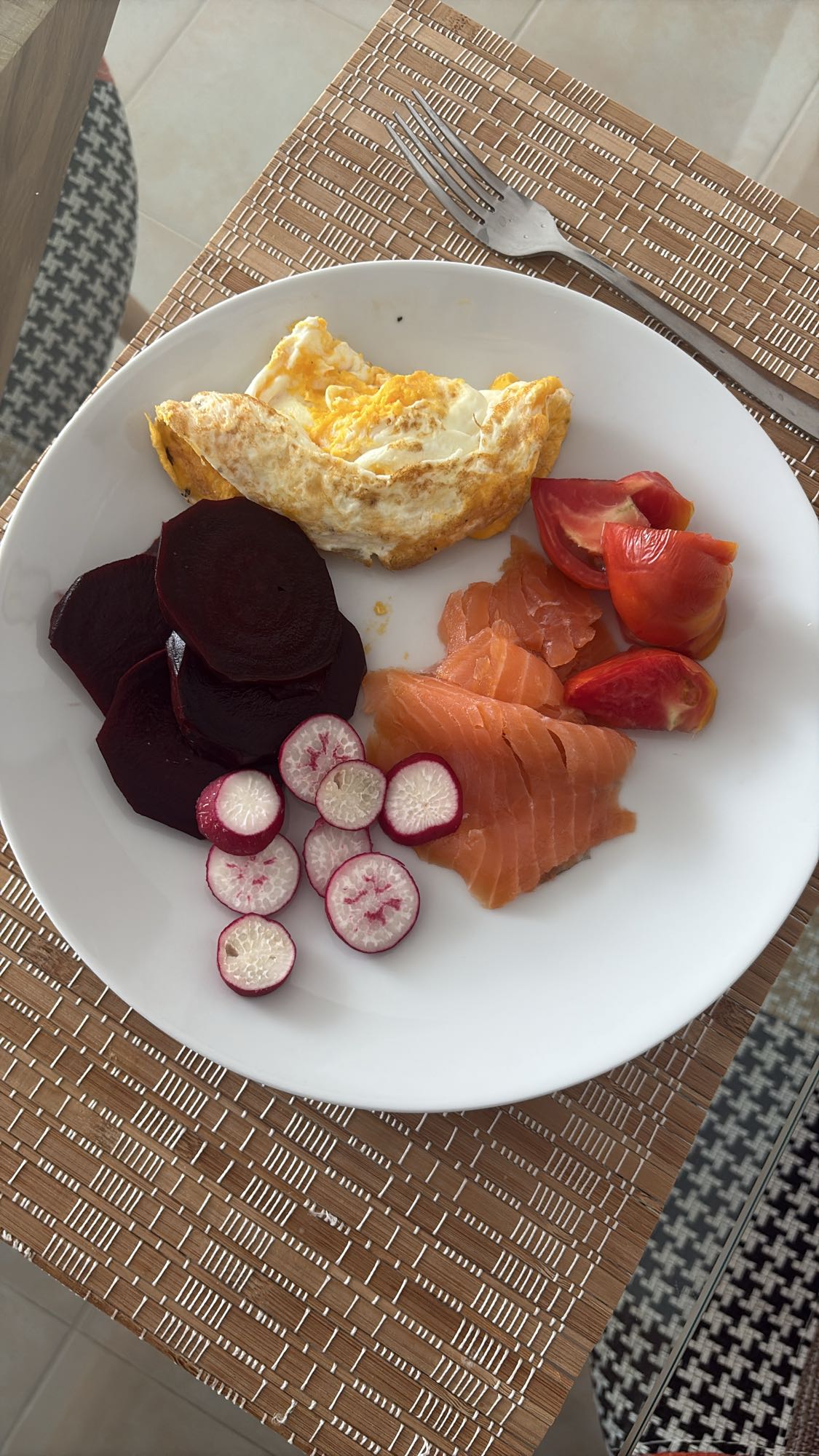 Egg Salmon Veg Plate