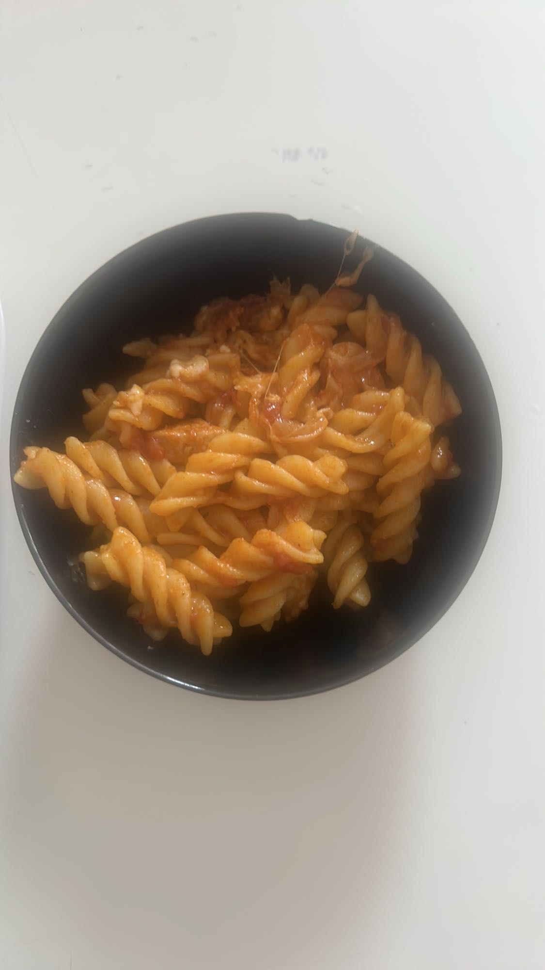 Nudeln mit Tomatensoße