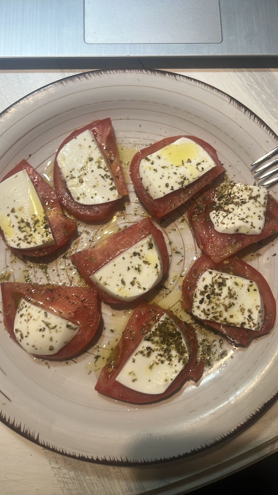 ensalada caprese simple