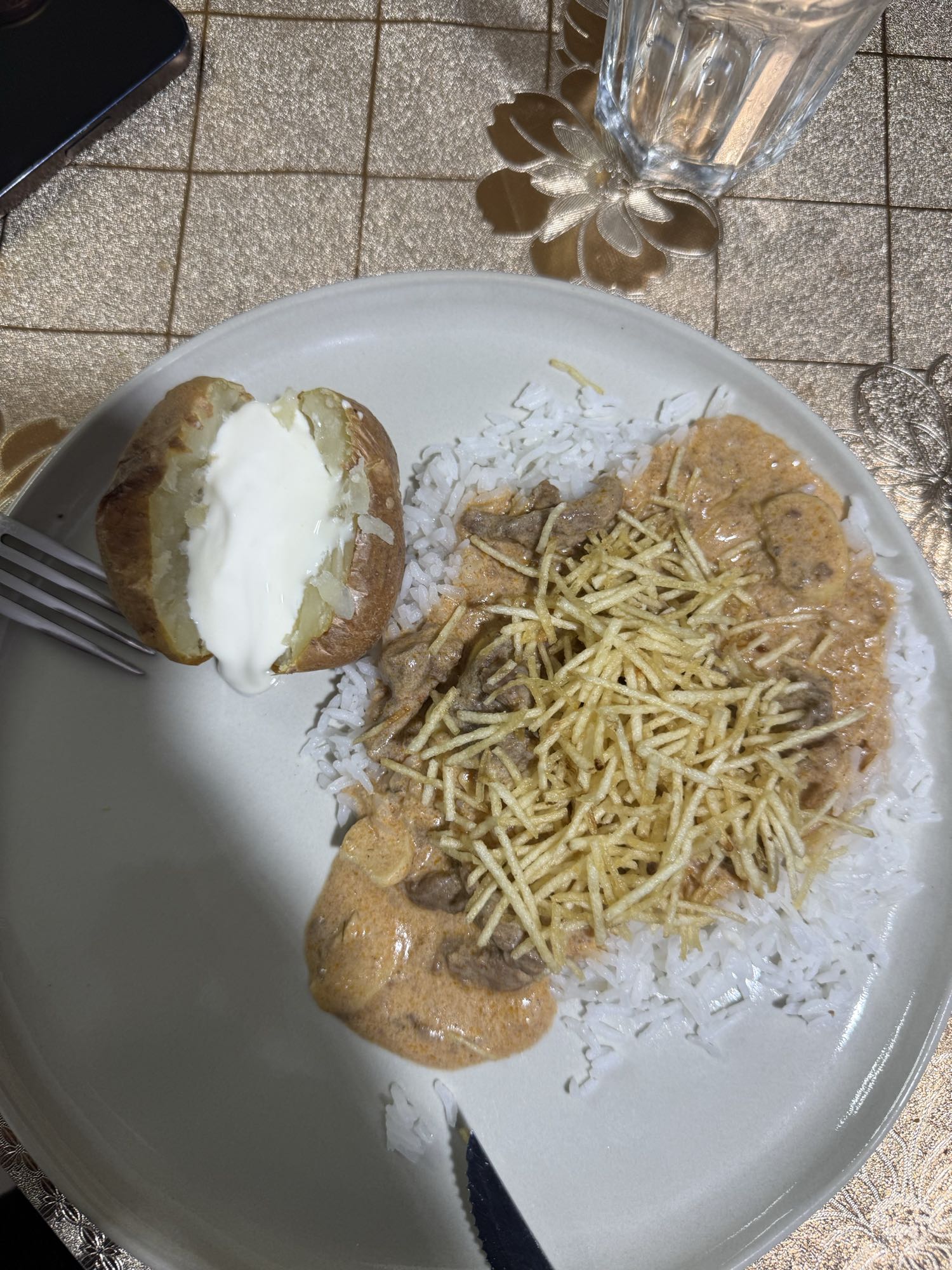 Arroz com estrogonofe