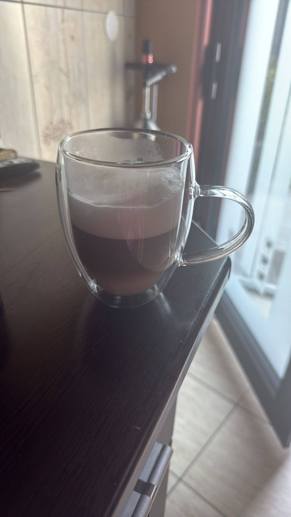 Latte macchiato și espresso scurt