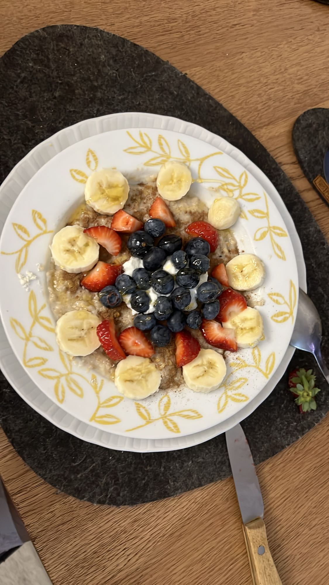 Porridge con frutta