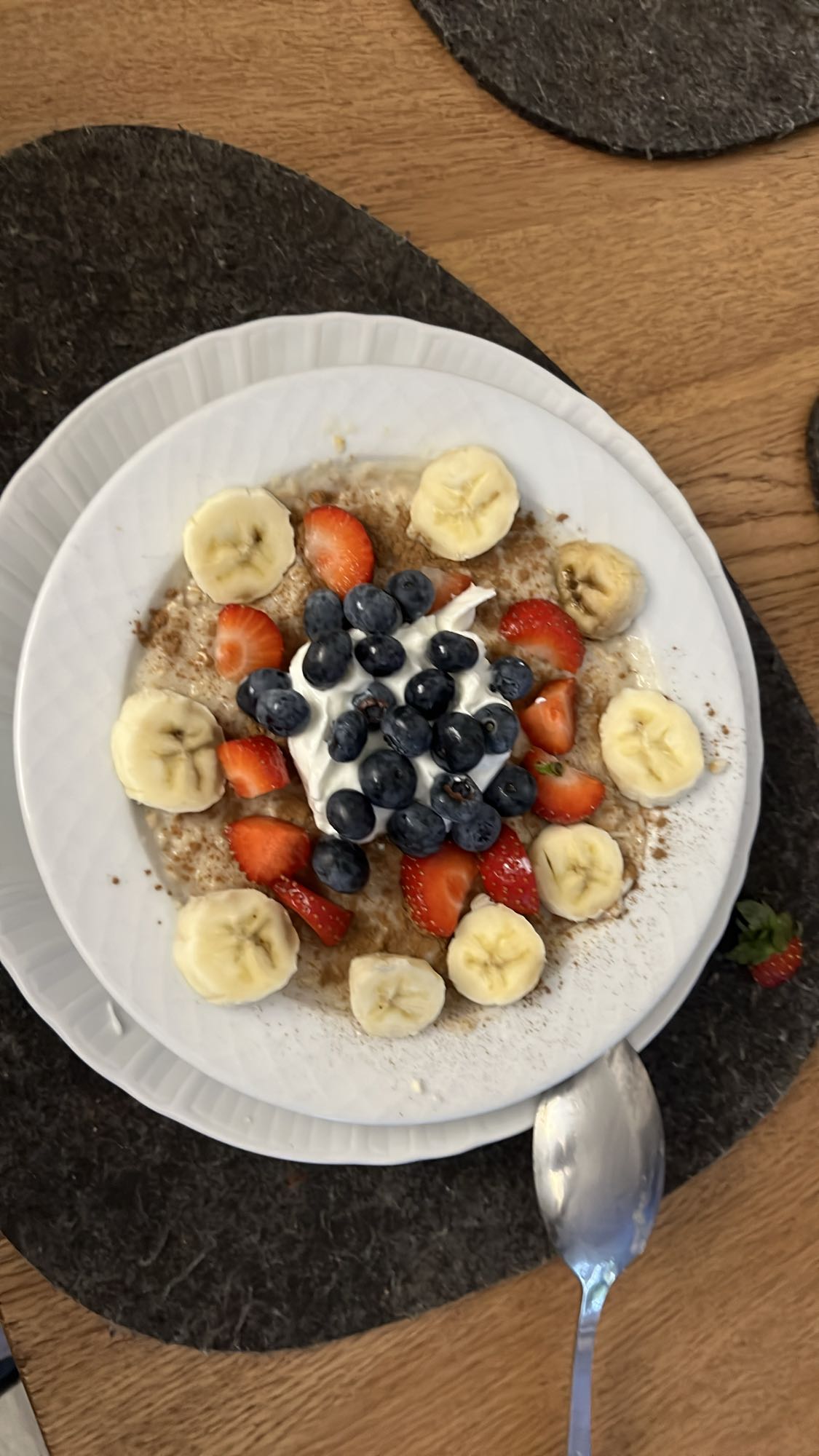 Porridge con frutta