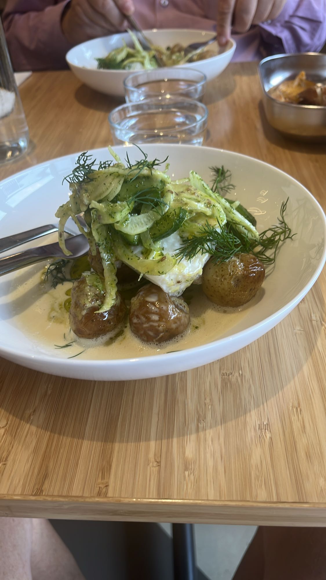 Vit fisk med potatis
