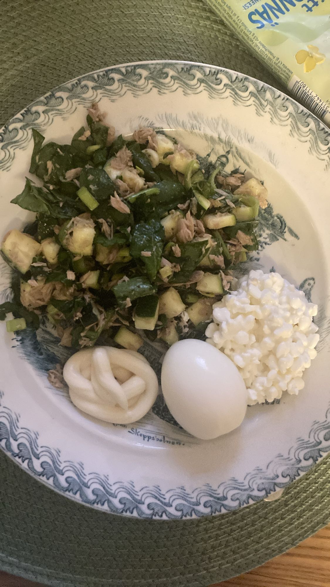 Tonfisksallad med ägg