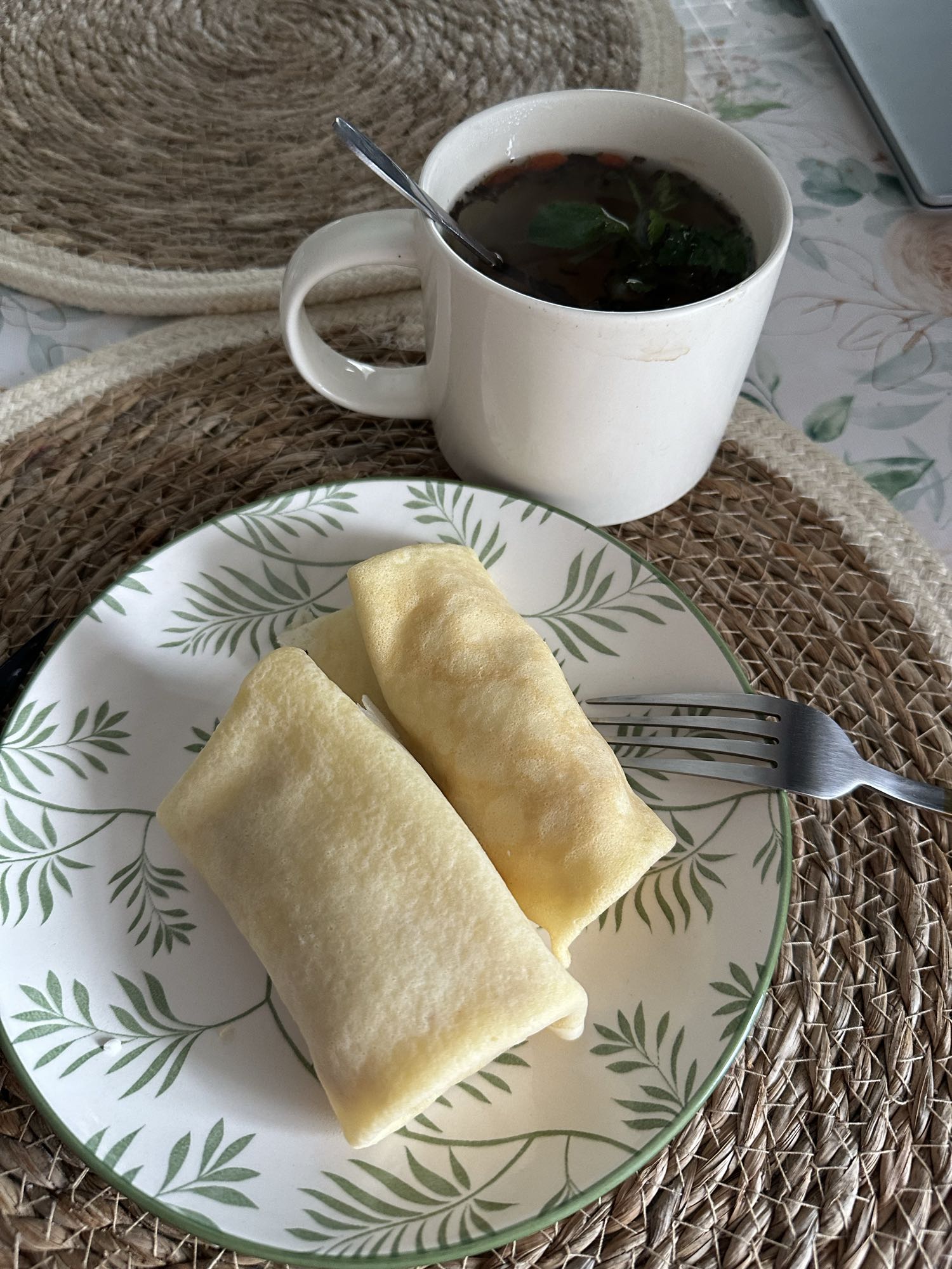 Млинці з чаєм