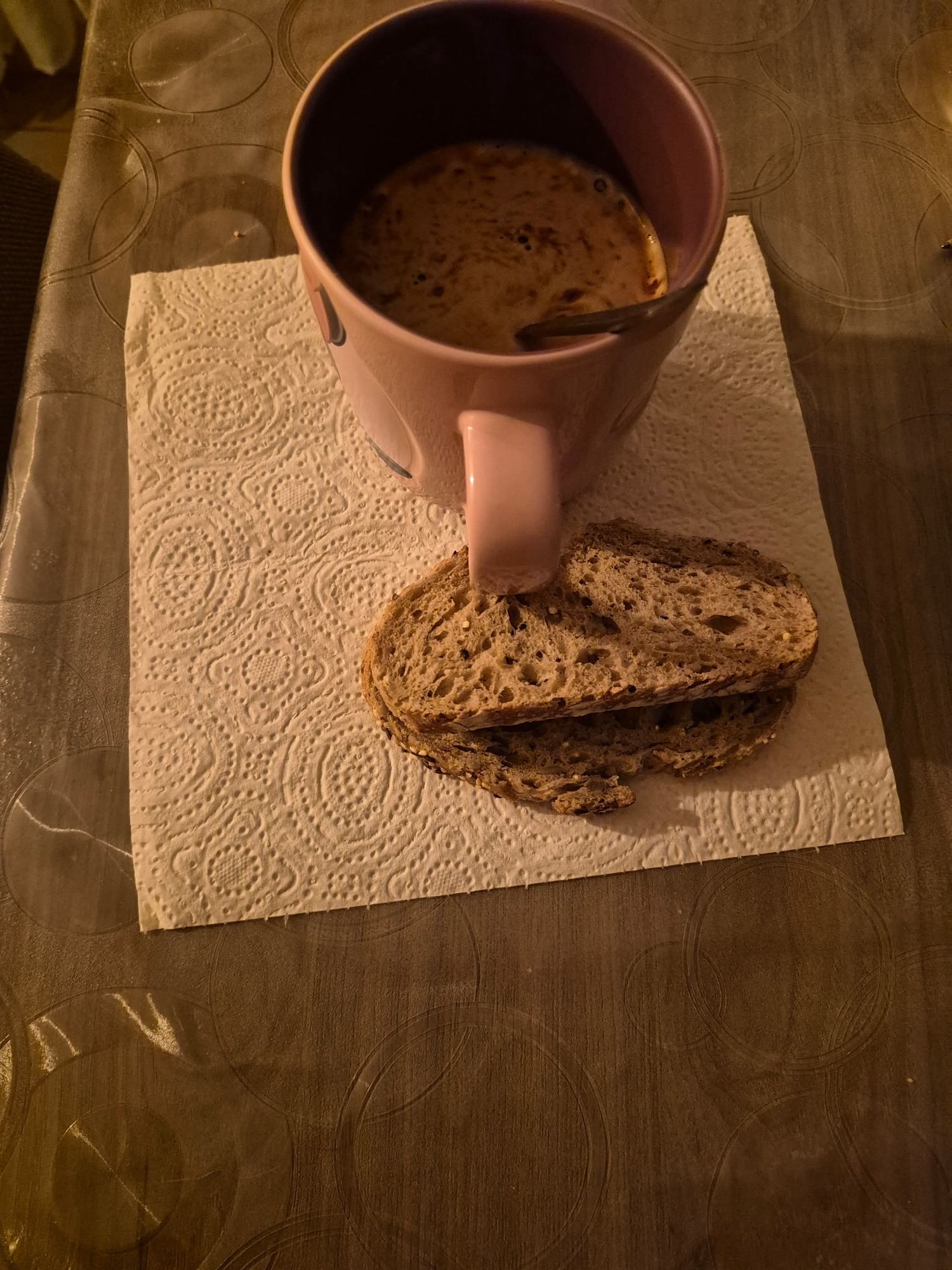Café au lait et pain