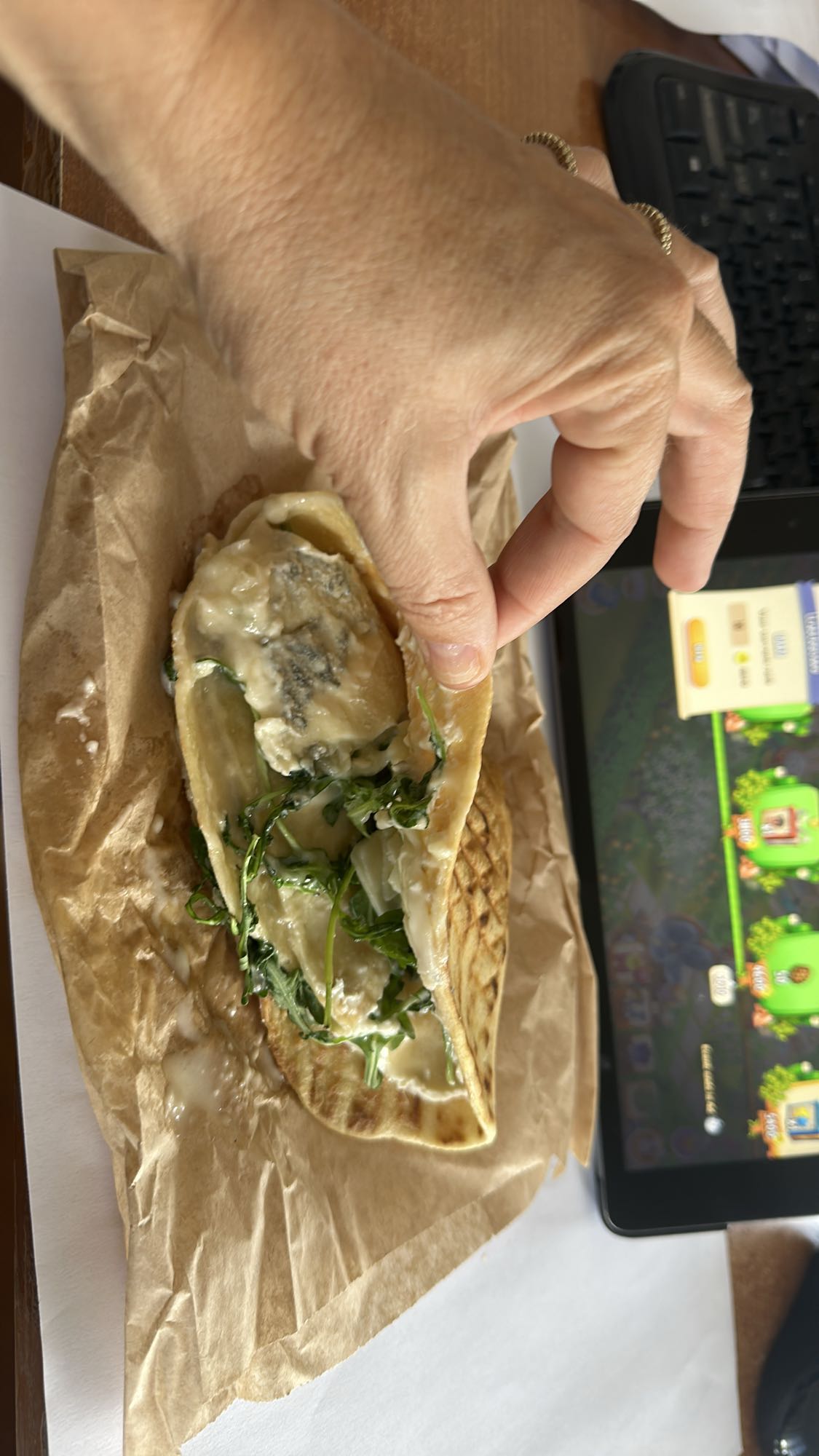Cheese Spinach Flatbread