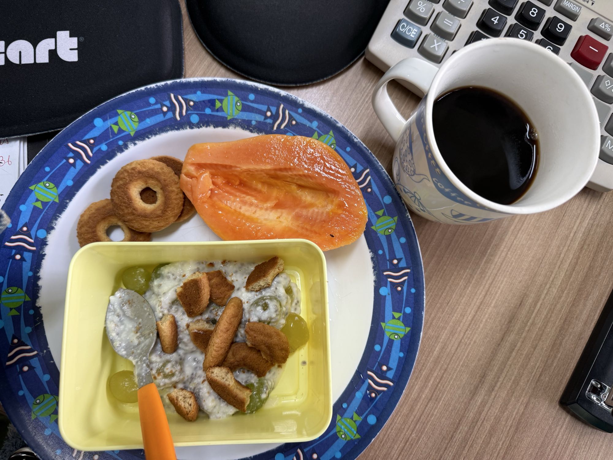 Papaia com aveia e café