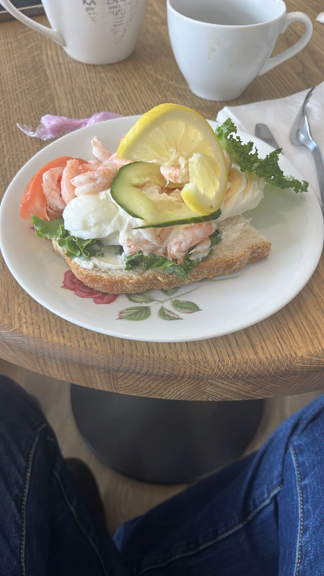 Räkmacka med ägg