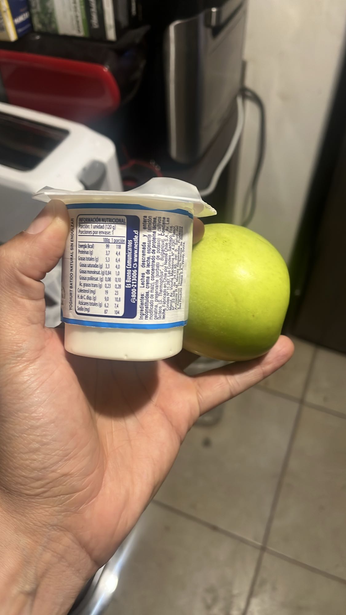 yogur con manzana verde