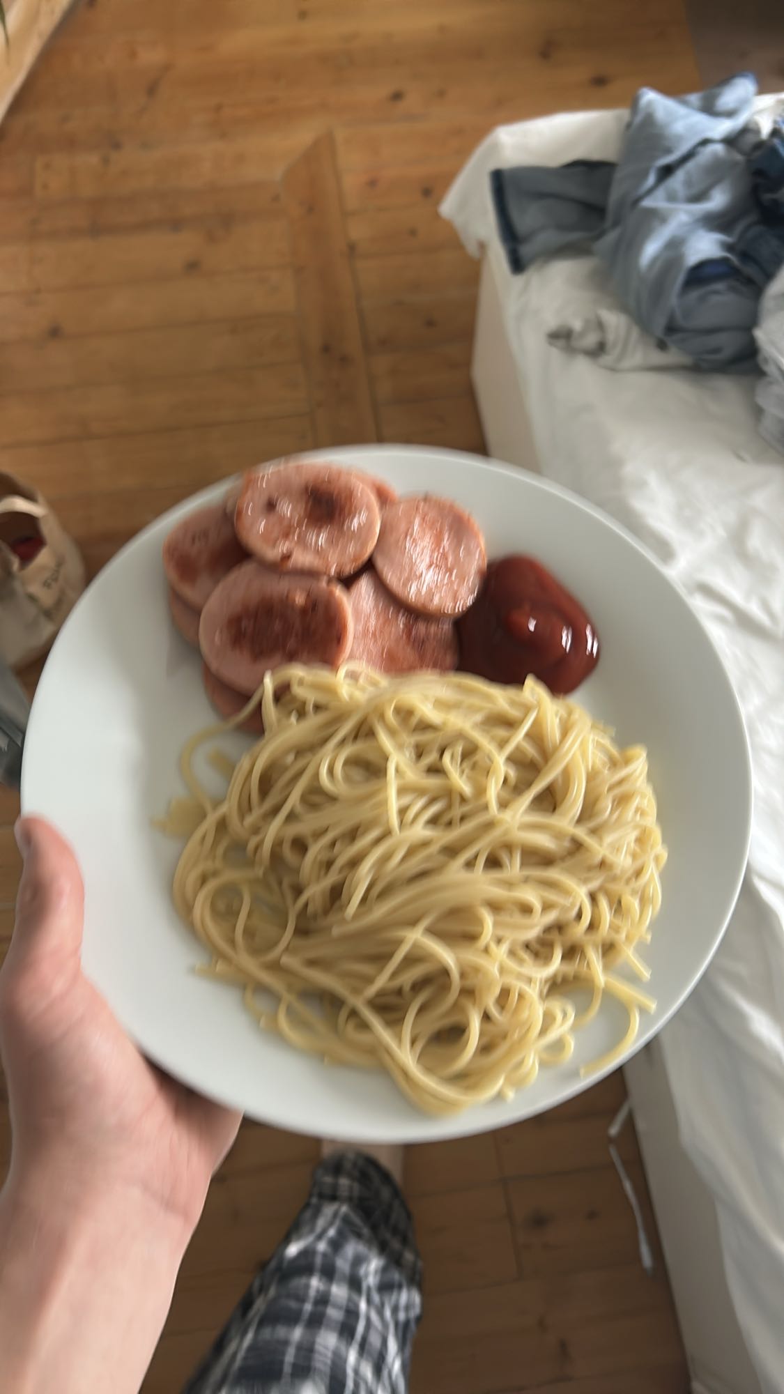 Spaghetti med korv