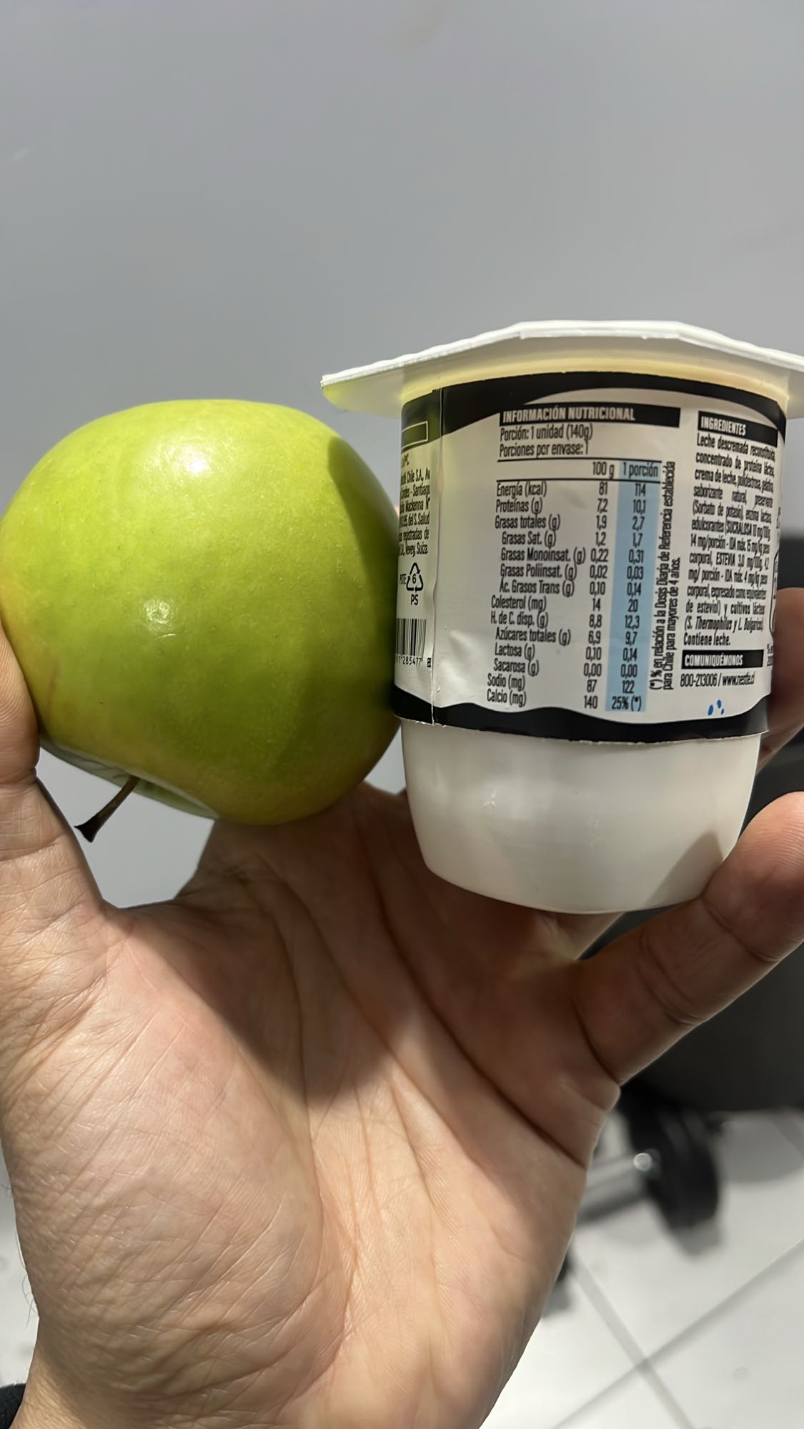 manzana con yogur