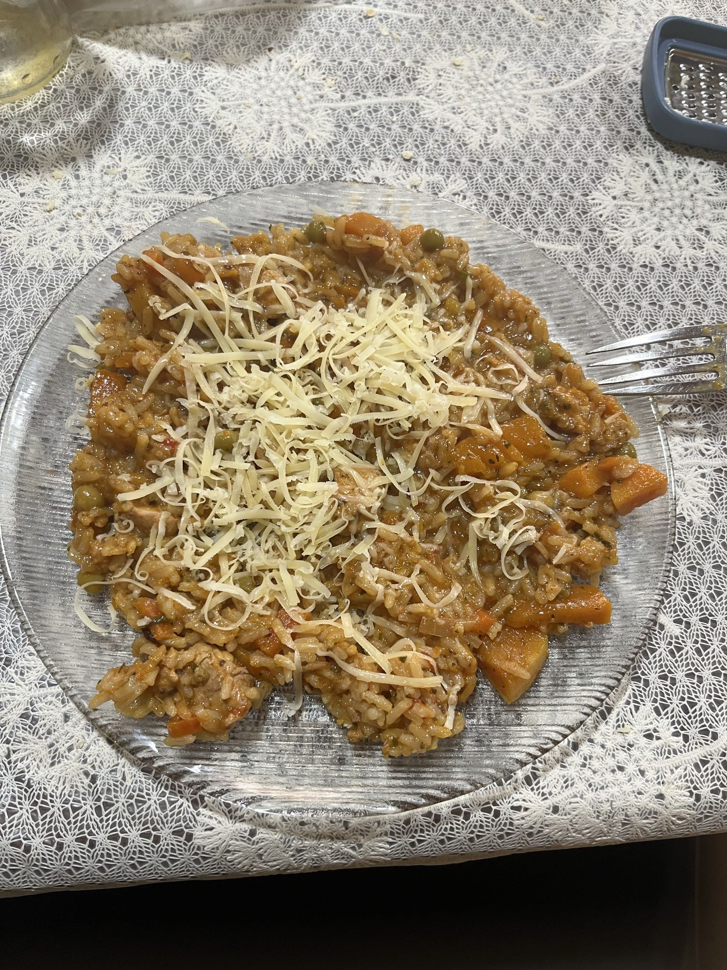 Arroz con pollo y queso