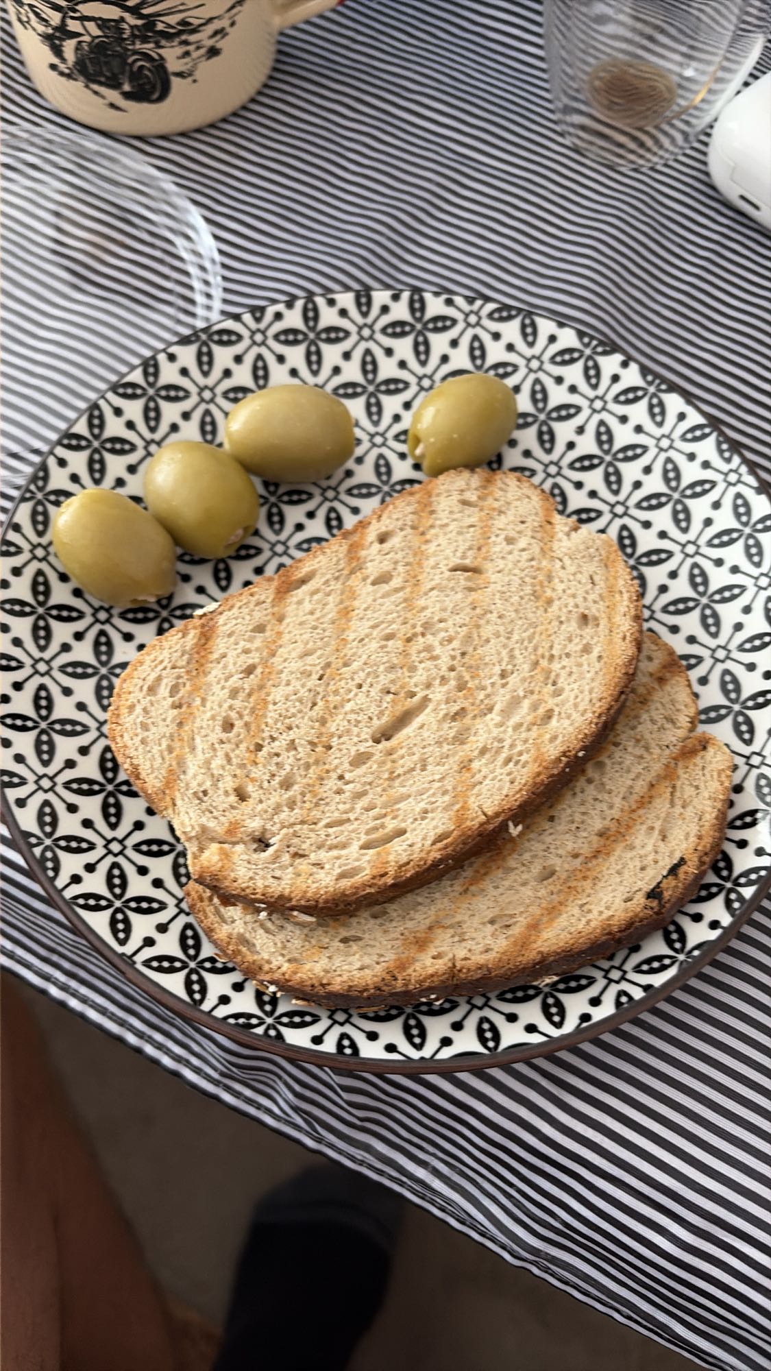 Хляб с маслини