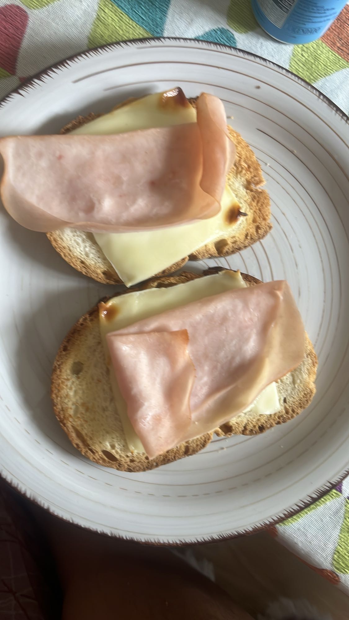tostadas con jamón y queso