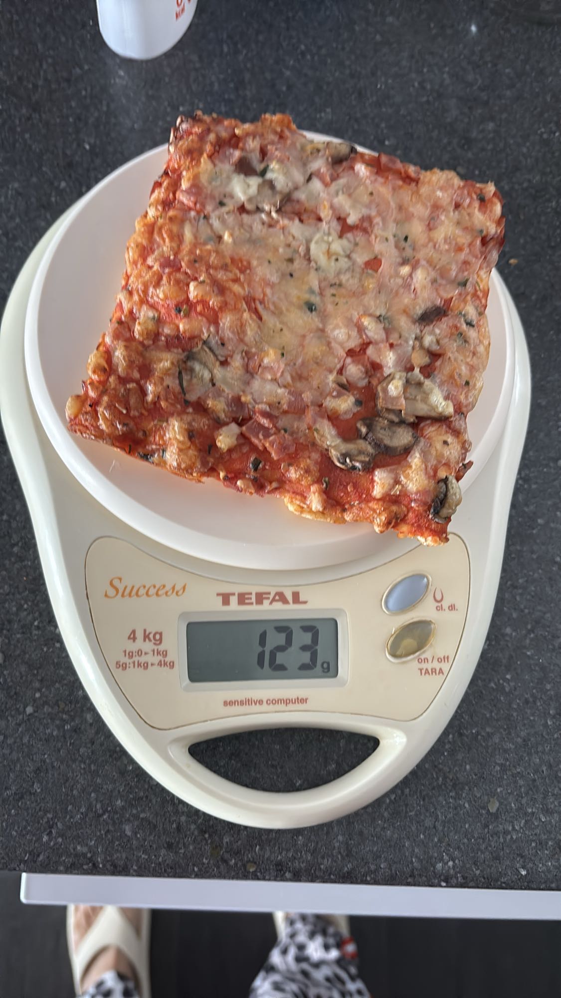 Part de pizza aux champignons